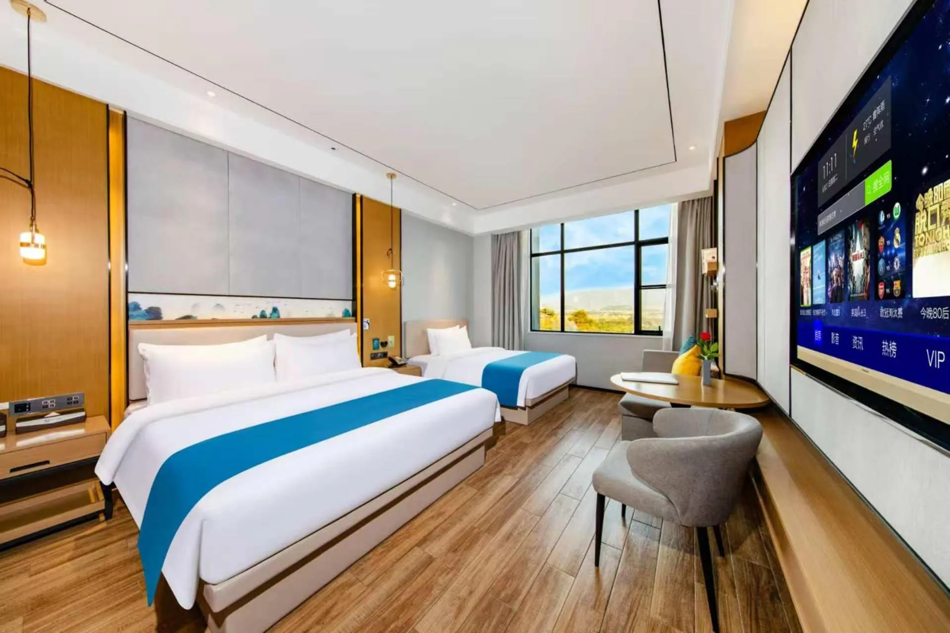 Bed in Boman International Hotel