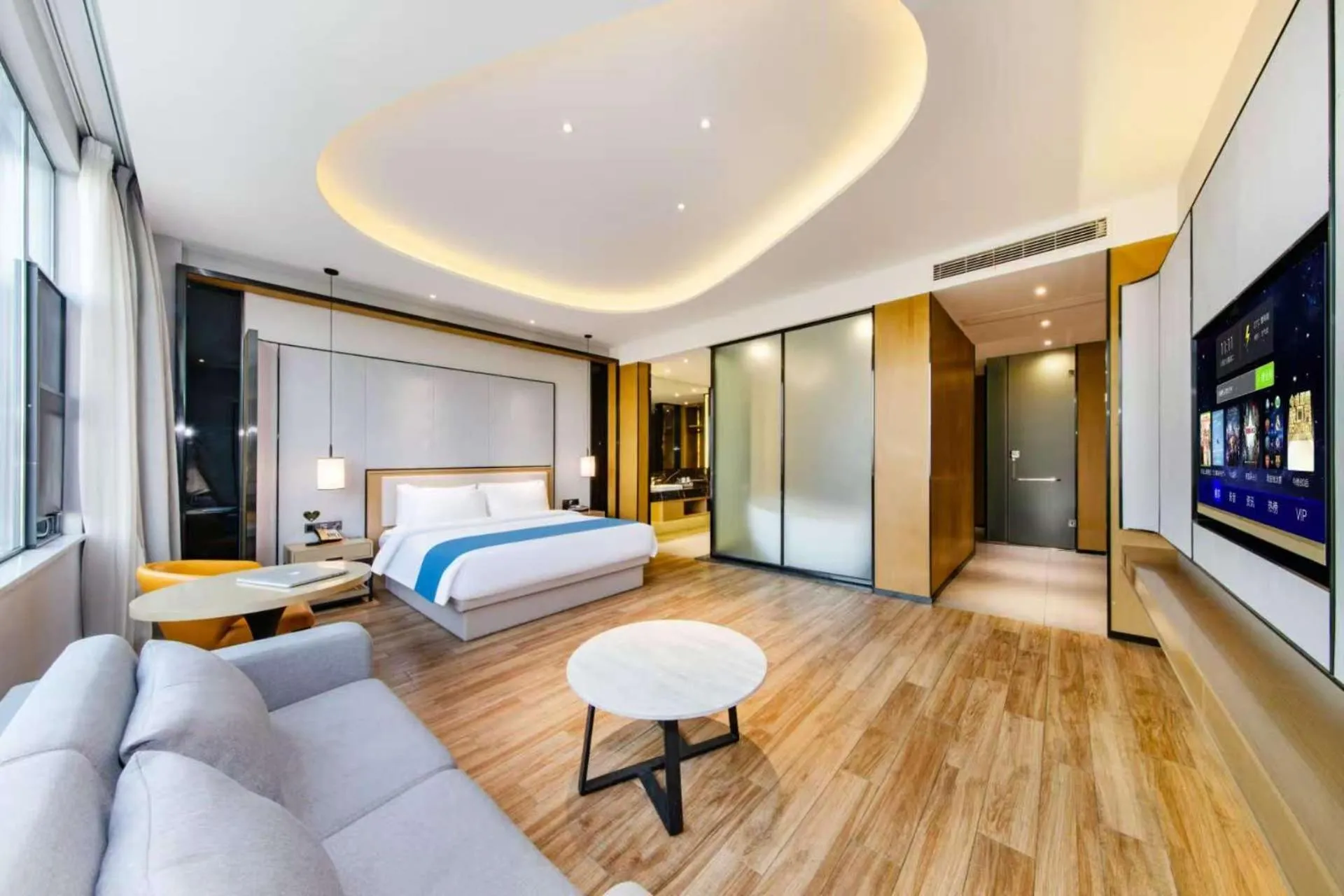 Bed in Boman International Hotel
