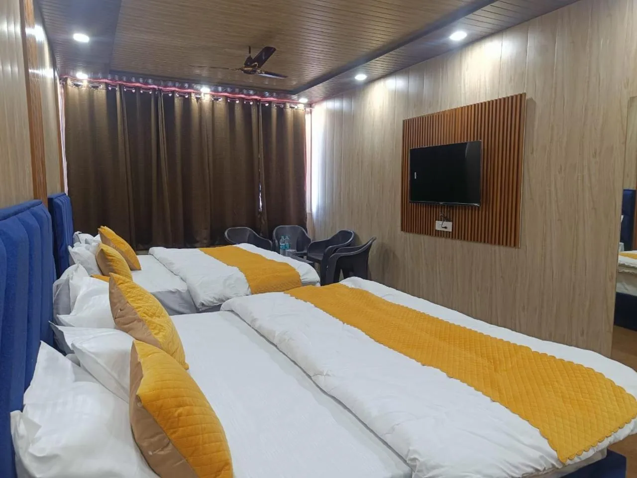 Bed in Pavani Resort