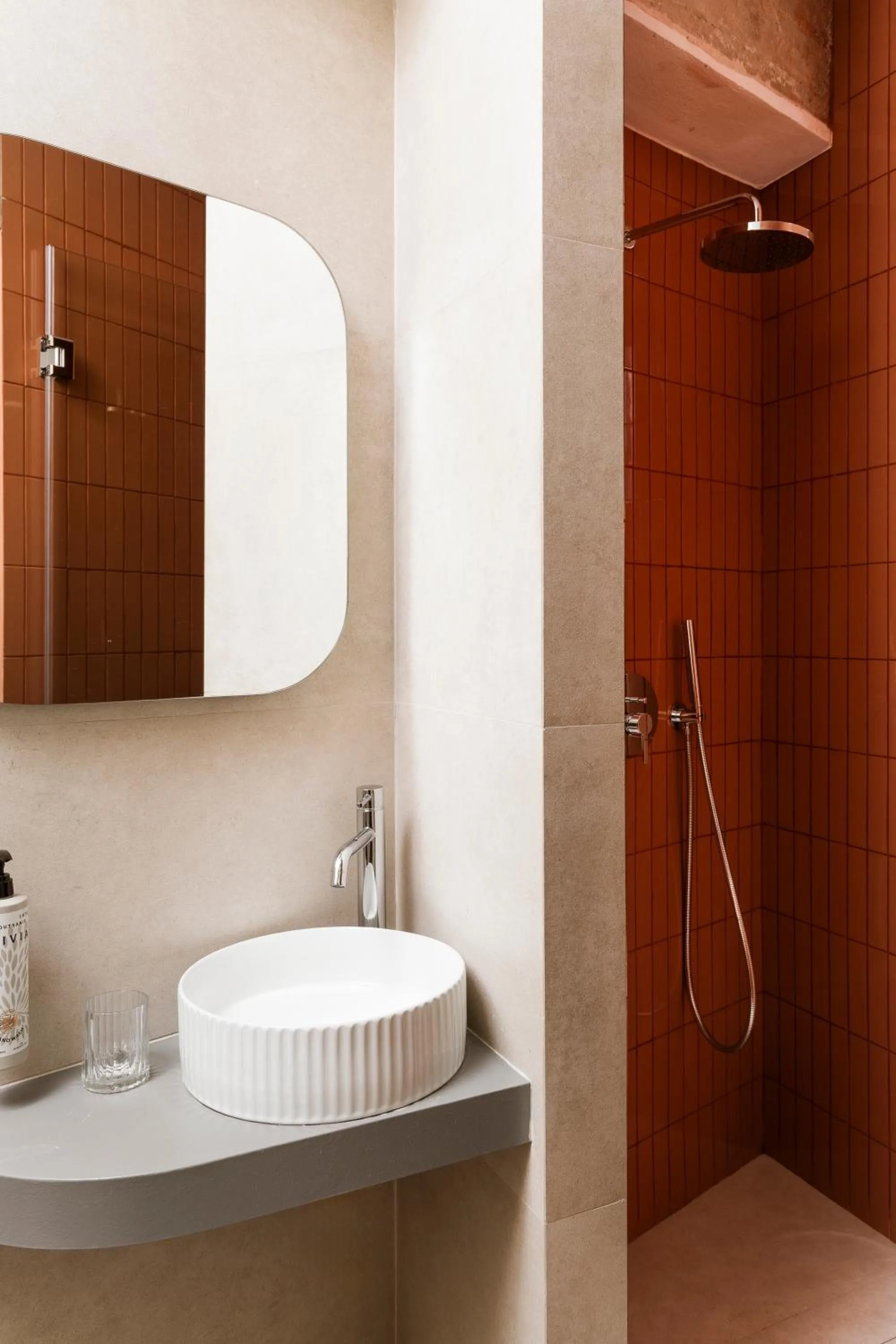 Bathroom in Elevate Athens