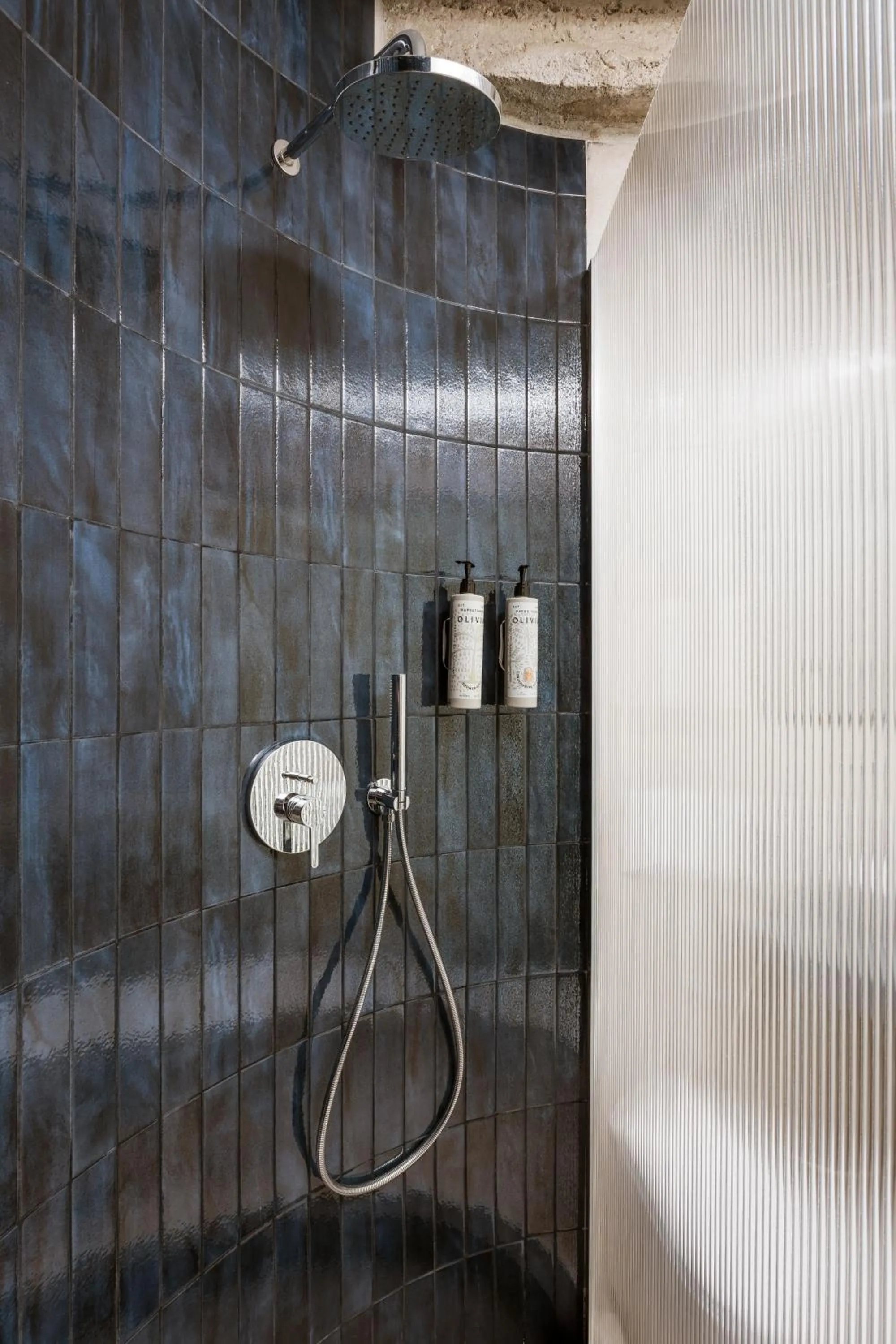 Bathroom in Elevate Athens