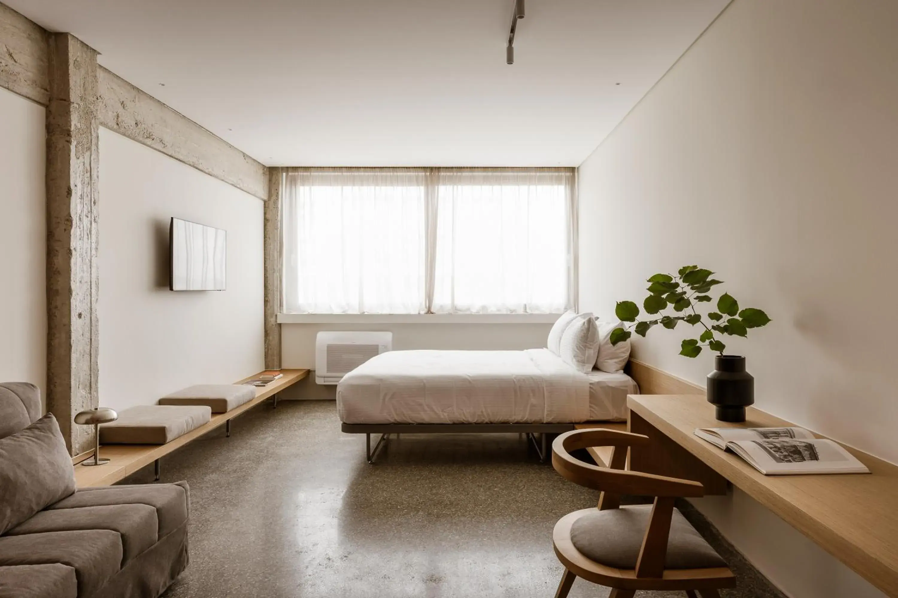 Deluxe King Room in Elevate Athens Deluxe King Room in Elevate Athens