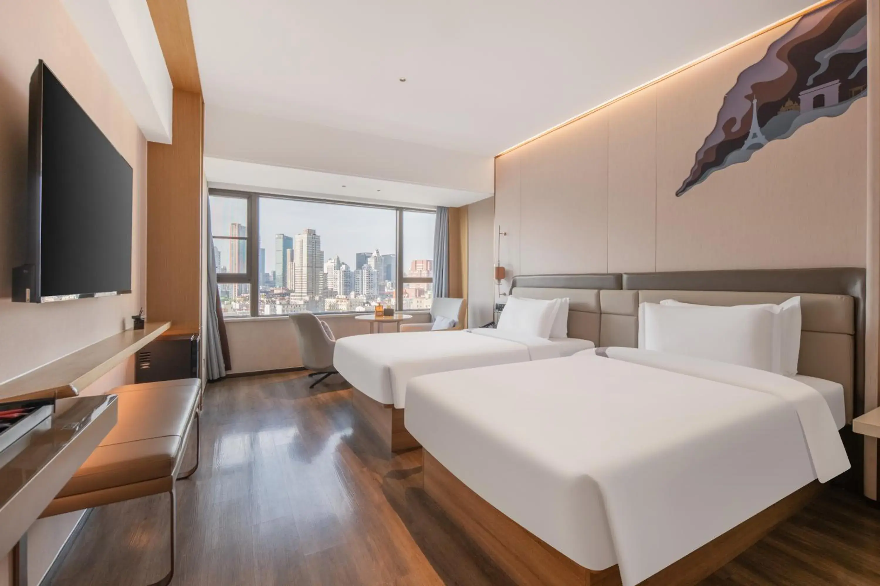 Deluxe Twin Room in Shanghai Elong Hotel by the bund and Nanjing road Pedestrian street Deluxe Twin Room in Shanghai Elong Hotel by the bund and Nanjing road Pedestrian street