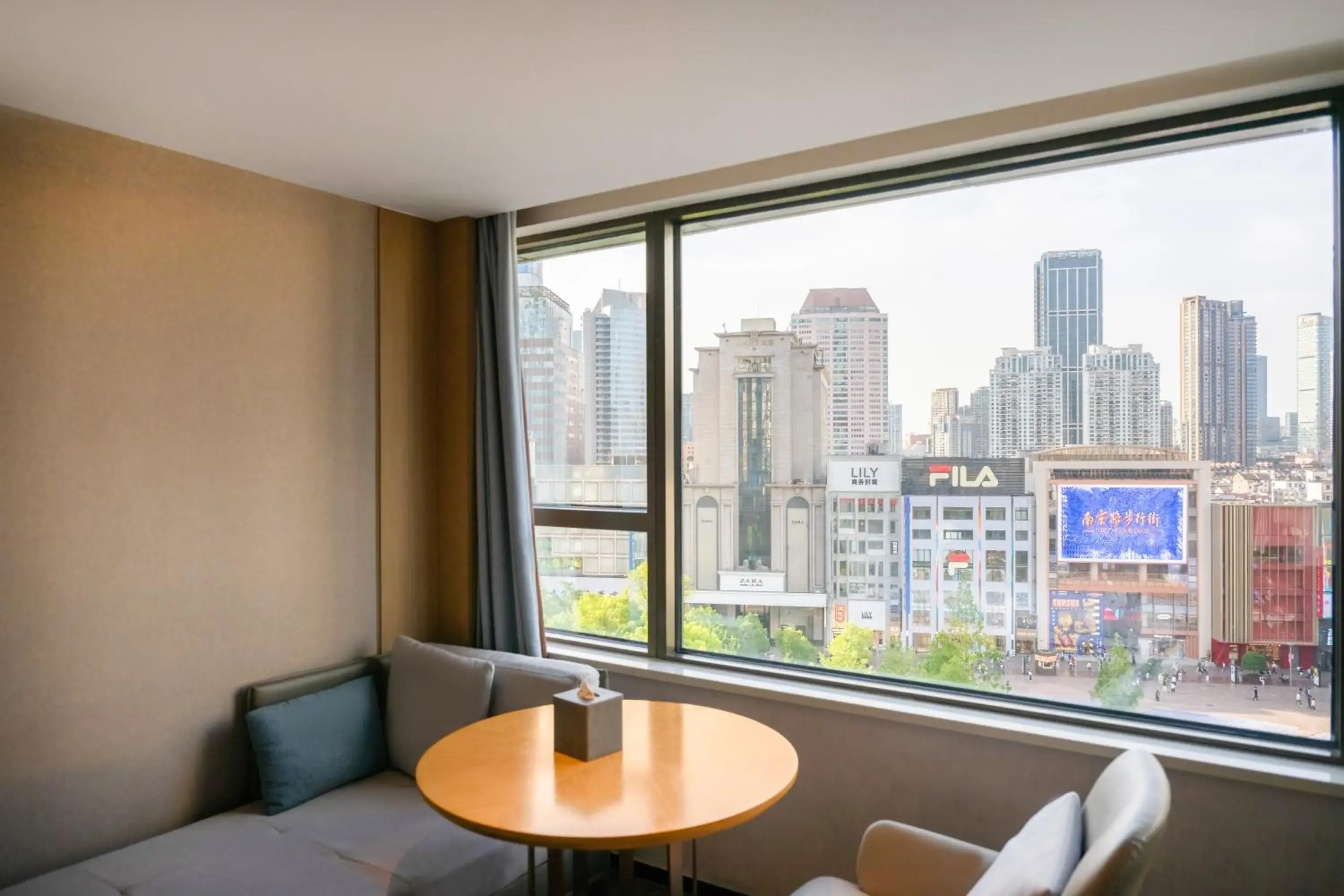 Economy Twin Room in Shanghai Elong Hotel by the bund and Nanjing road Pedestrian street Economy Twin Room in Shanghai Elong Hotel by the bund and Nanjing road Pedestrian street