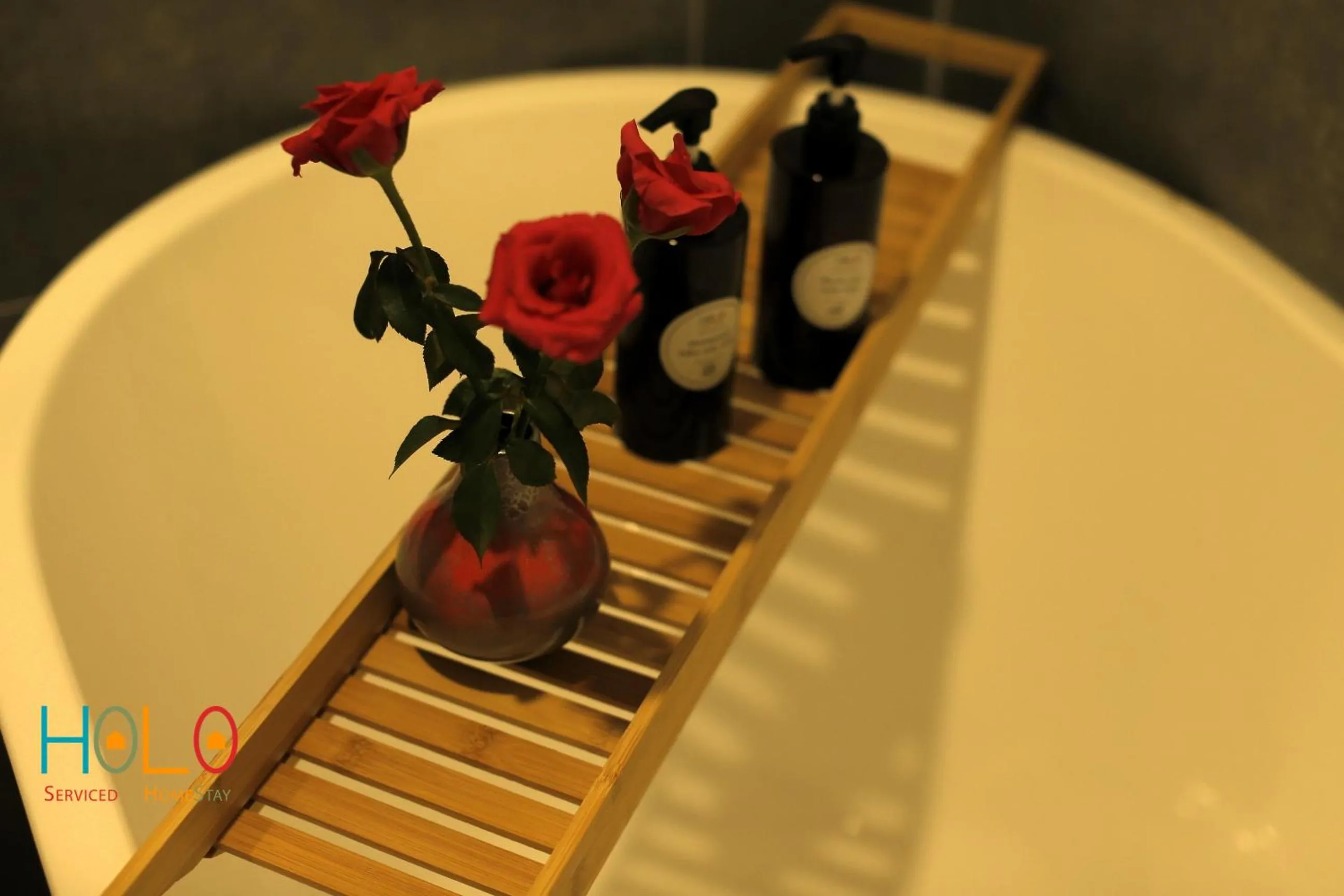 Bathroom in HoLo Ba Dinh Hanoi - Serviced HomeStay