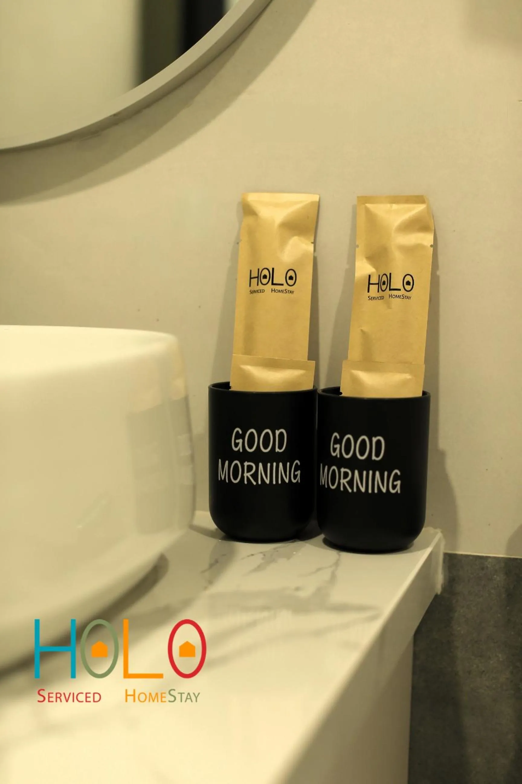 Shower in HoLo Ba Dinh Hanoi - Serviced HomeStay