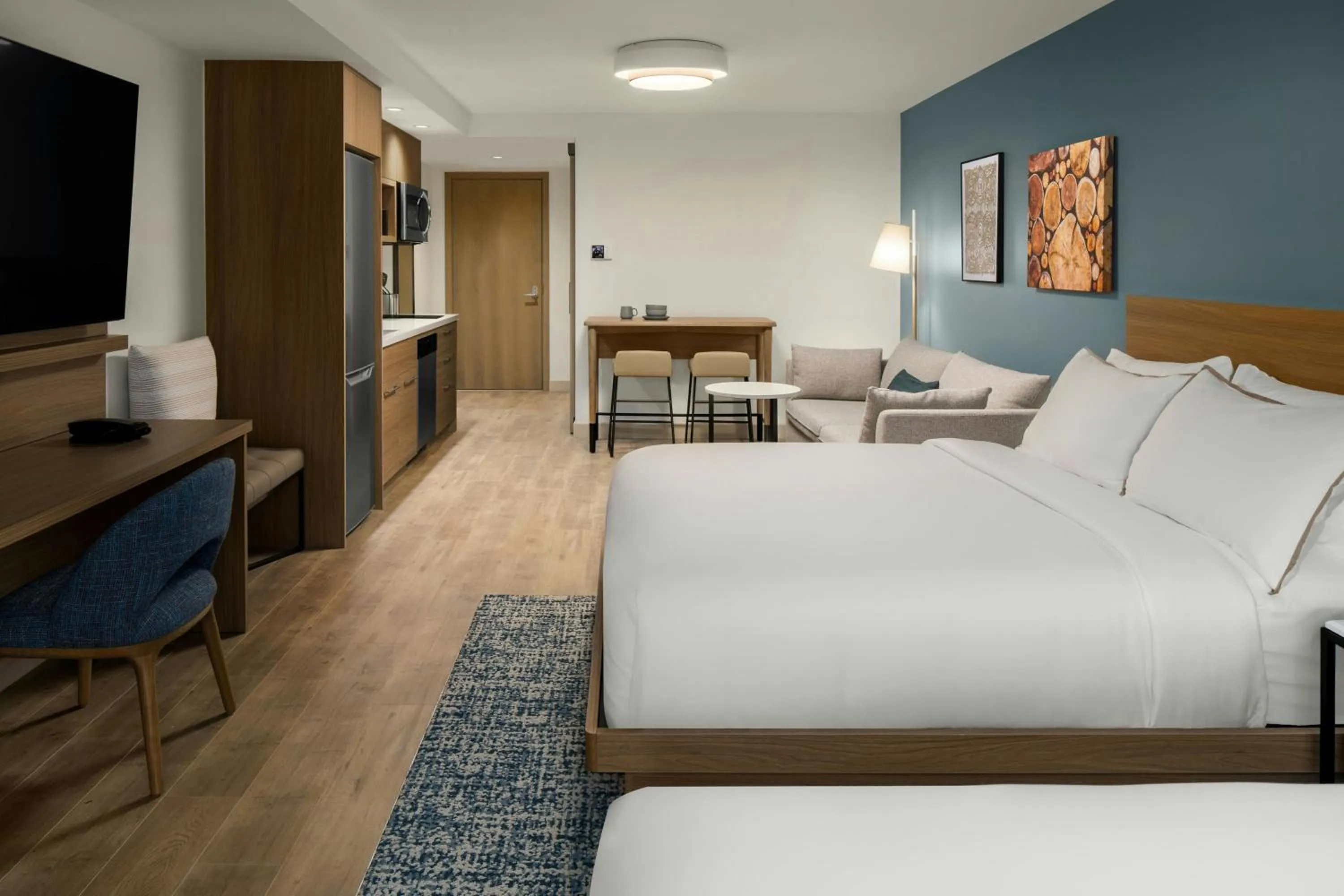 Photo of the whole room, Bed in Element Seattle Downtown