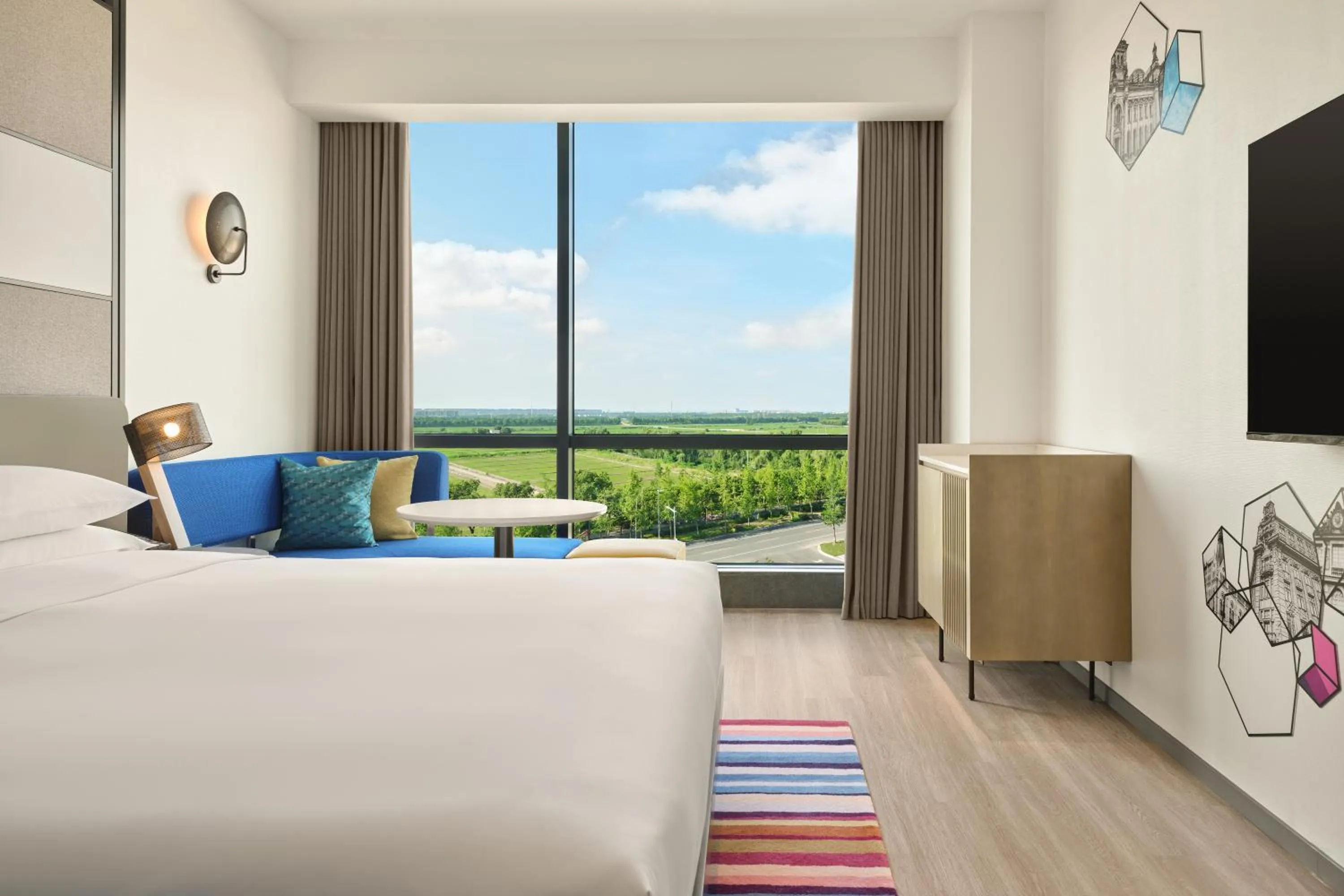 King Room with City View in Aloft by Marriott Kunshan Dianshan Lake
