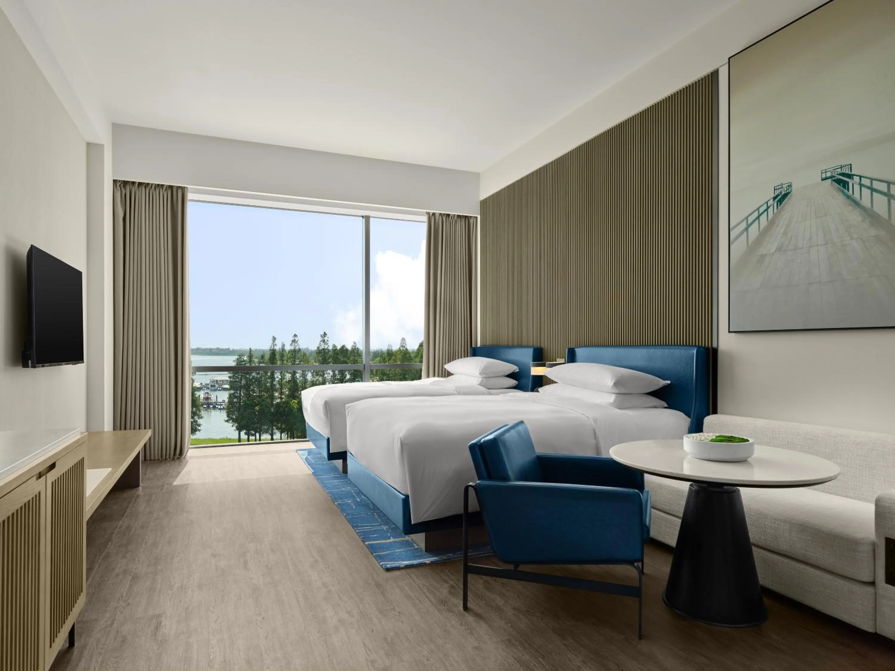 Lake view, Bed in Sheraton Kunshan Dianshan Lake
