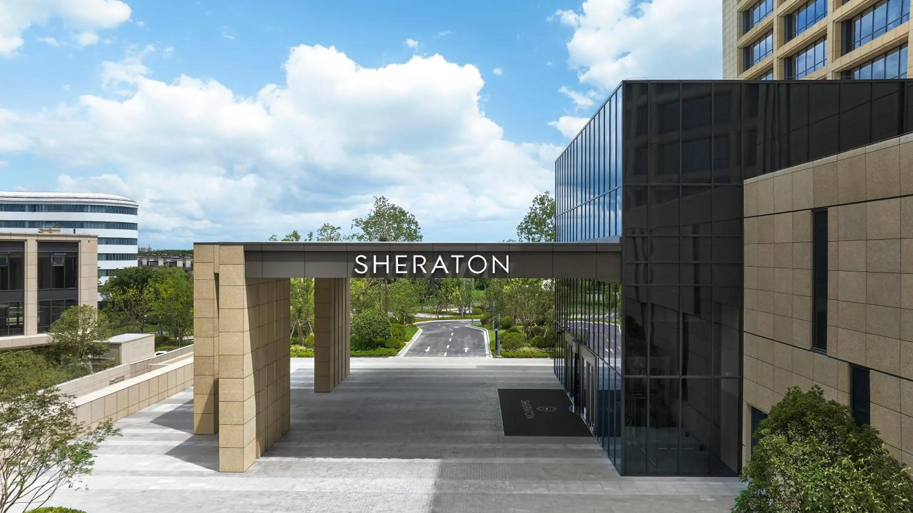 Property building in Sheraton Kunshan Dianshan Lake
