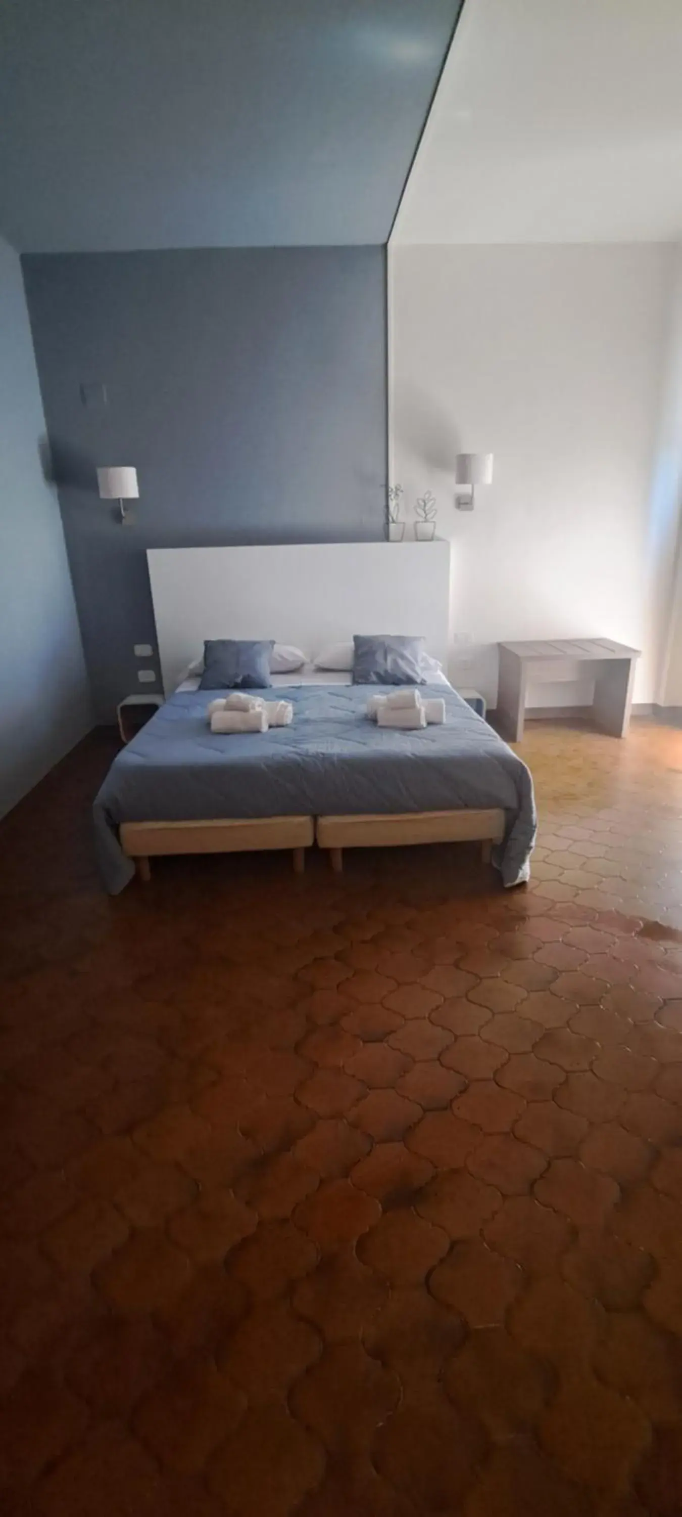 Standard Triple Room with Sea View in Il Quadrato Bed and Breakfast Standard Triple Room with Sea View in Il Quadrato Bed and Breakfast