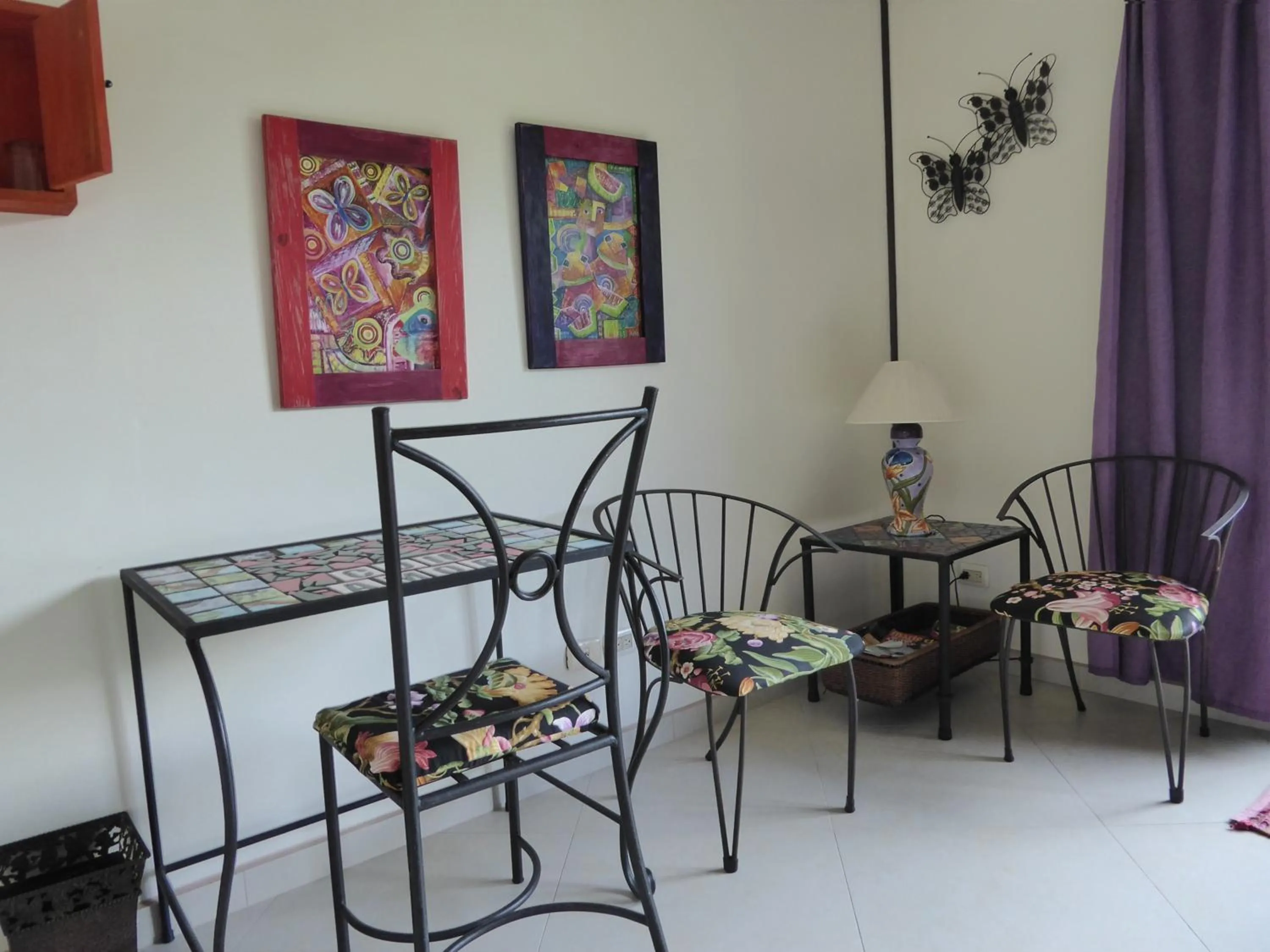 Decorative detail in Lucky Bug Bed And Breakfast