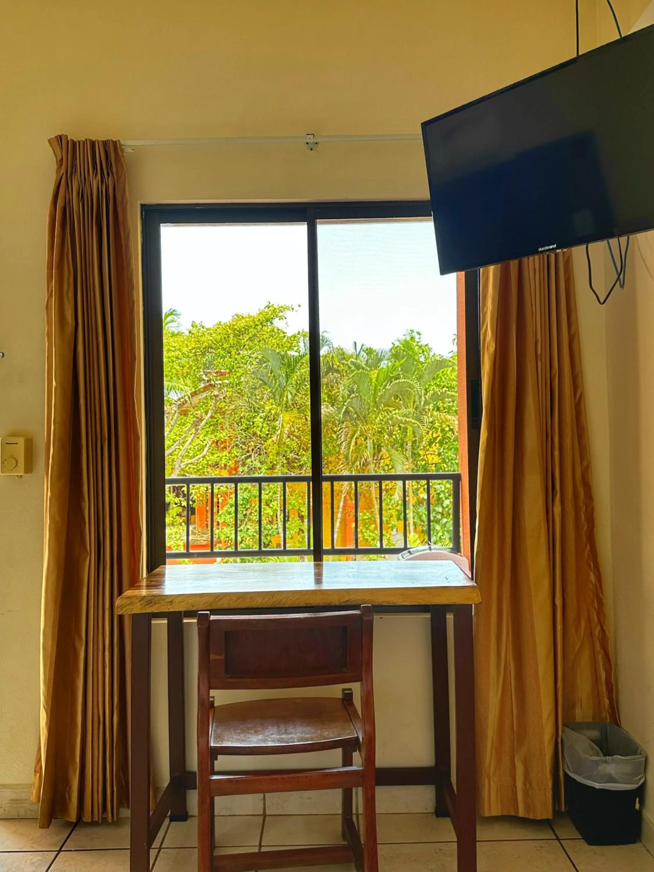 TV and multimedia in Hotel Nany