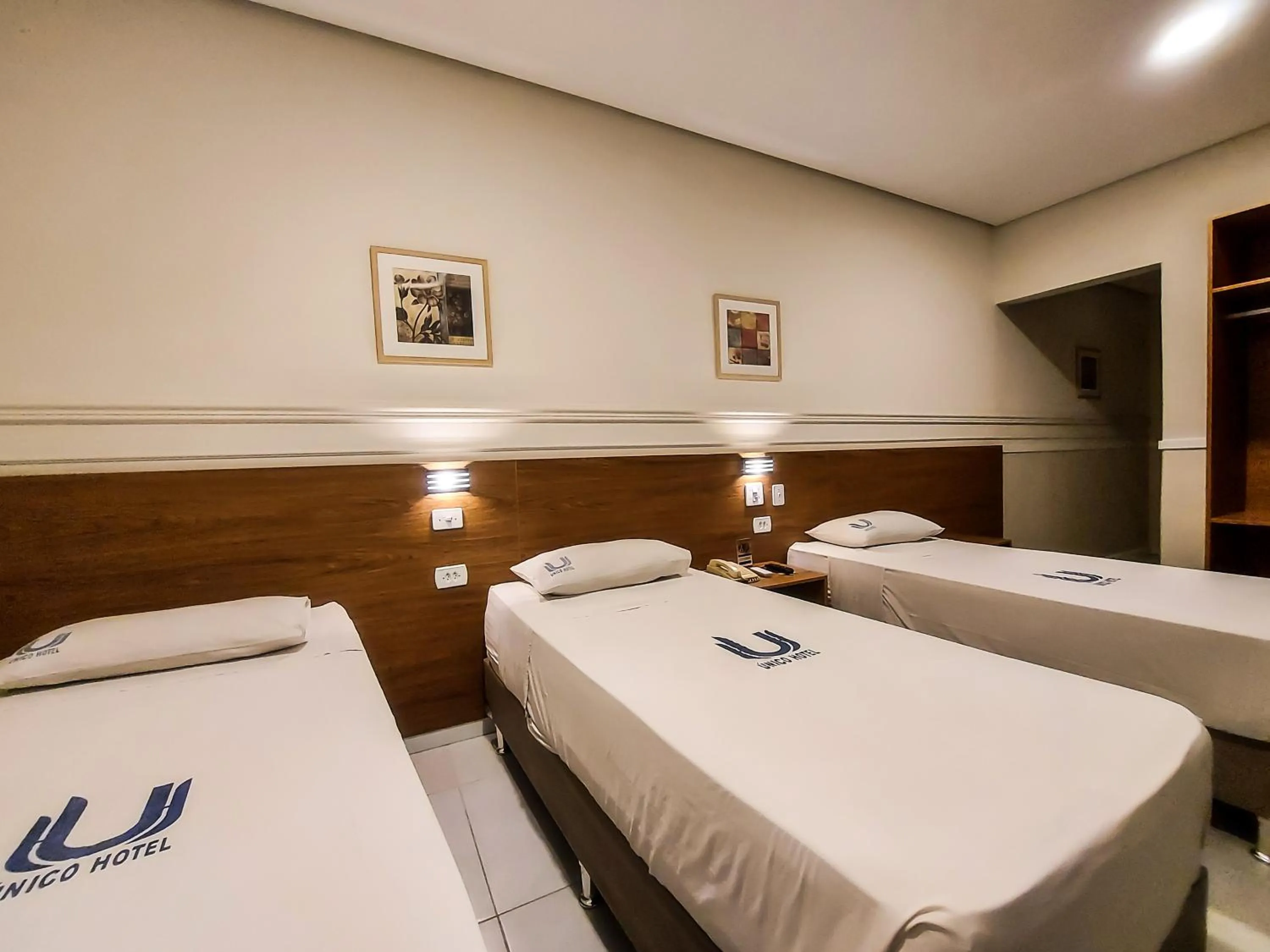 Bed in Hotel Itamarati Centro-República