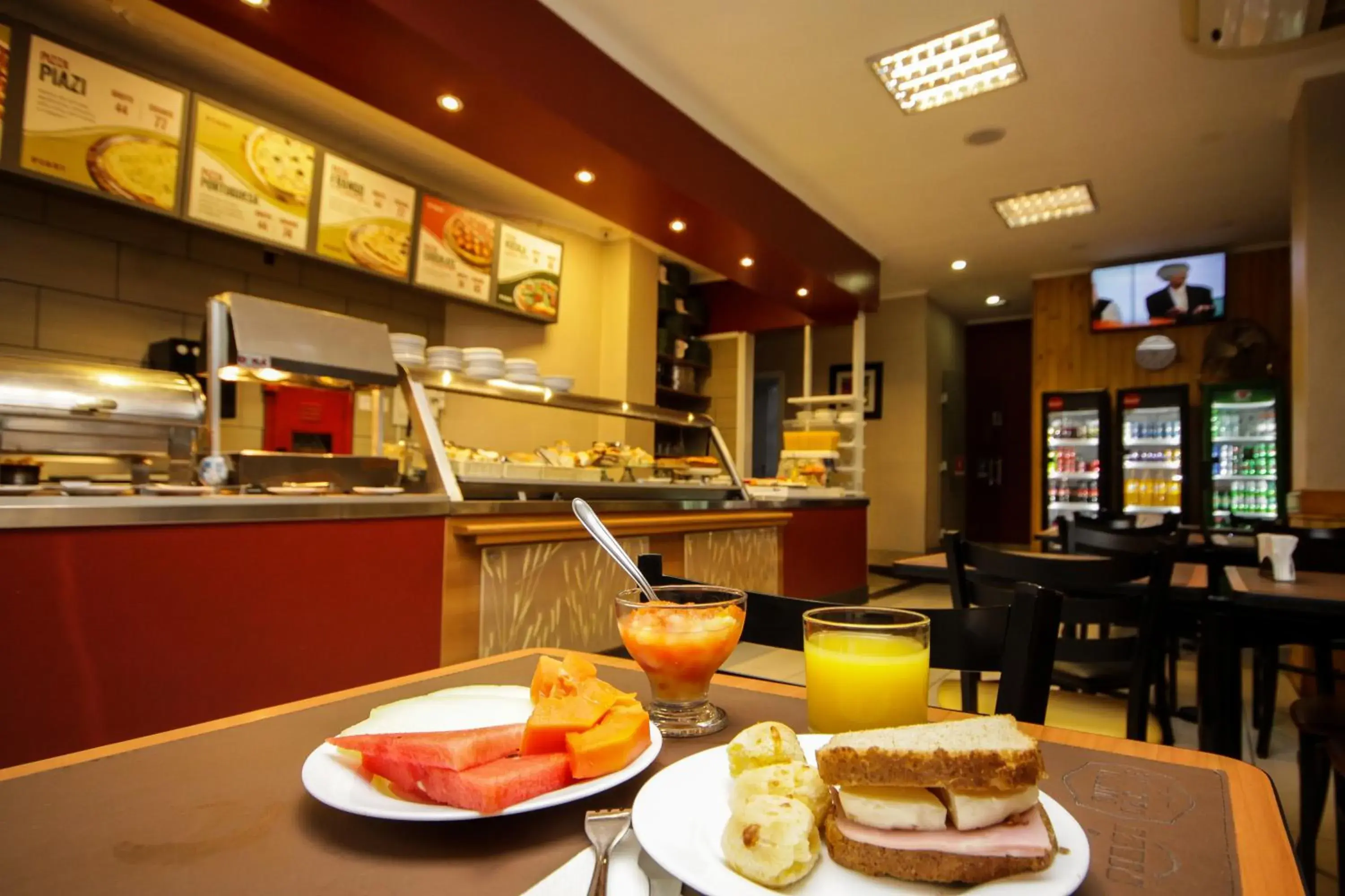 Restaurant/places to eat in Hotel Itamarati Centro-República Restaurant/places to eat in Hotel Itamarati Centro-República