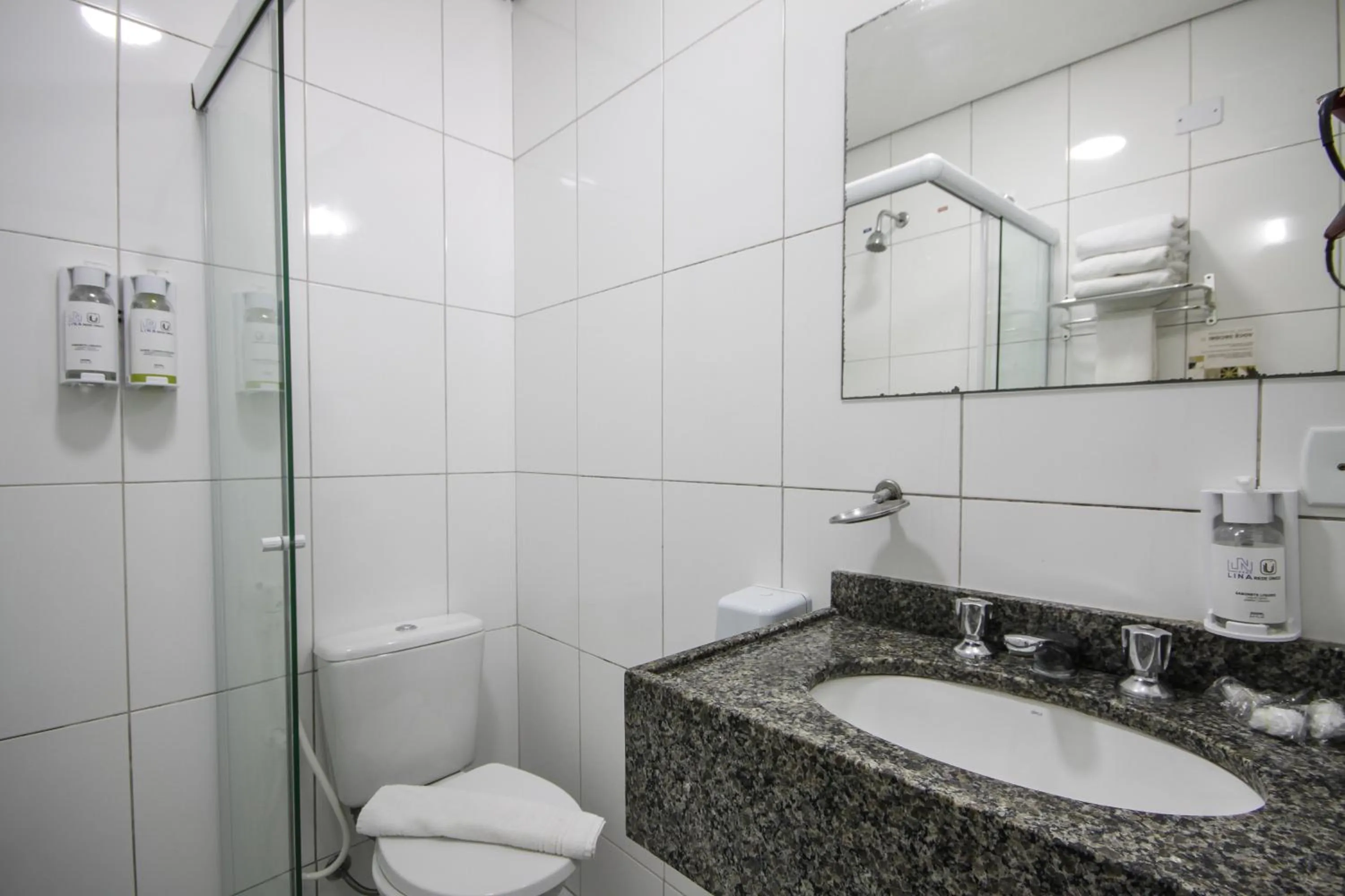 Bathroom in Hotel Itamarati Centro-República