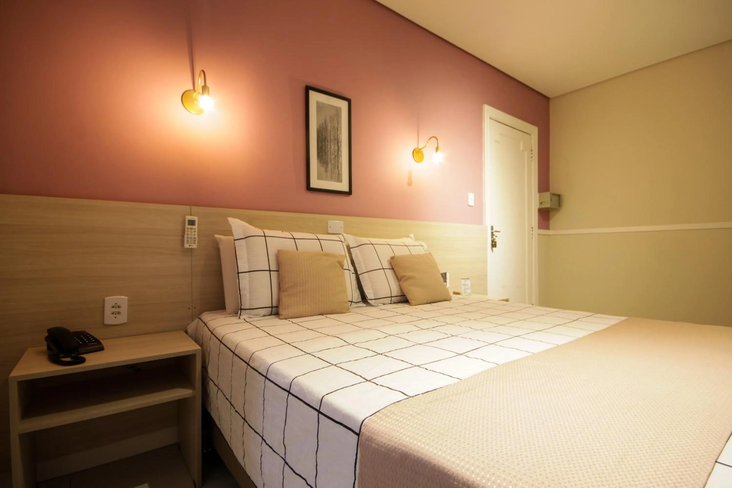 Bed in Hotel Itamarati Centro-República