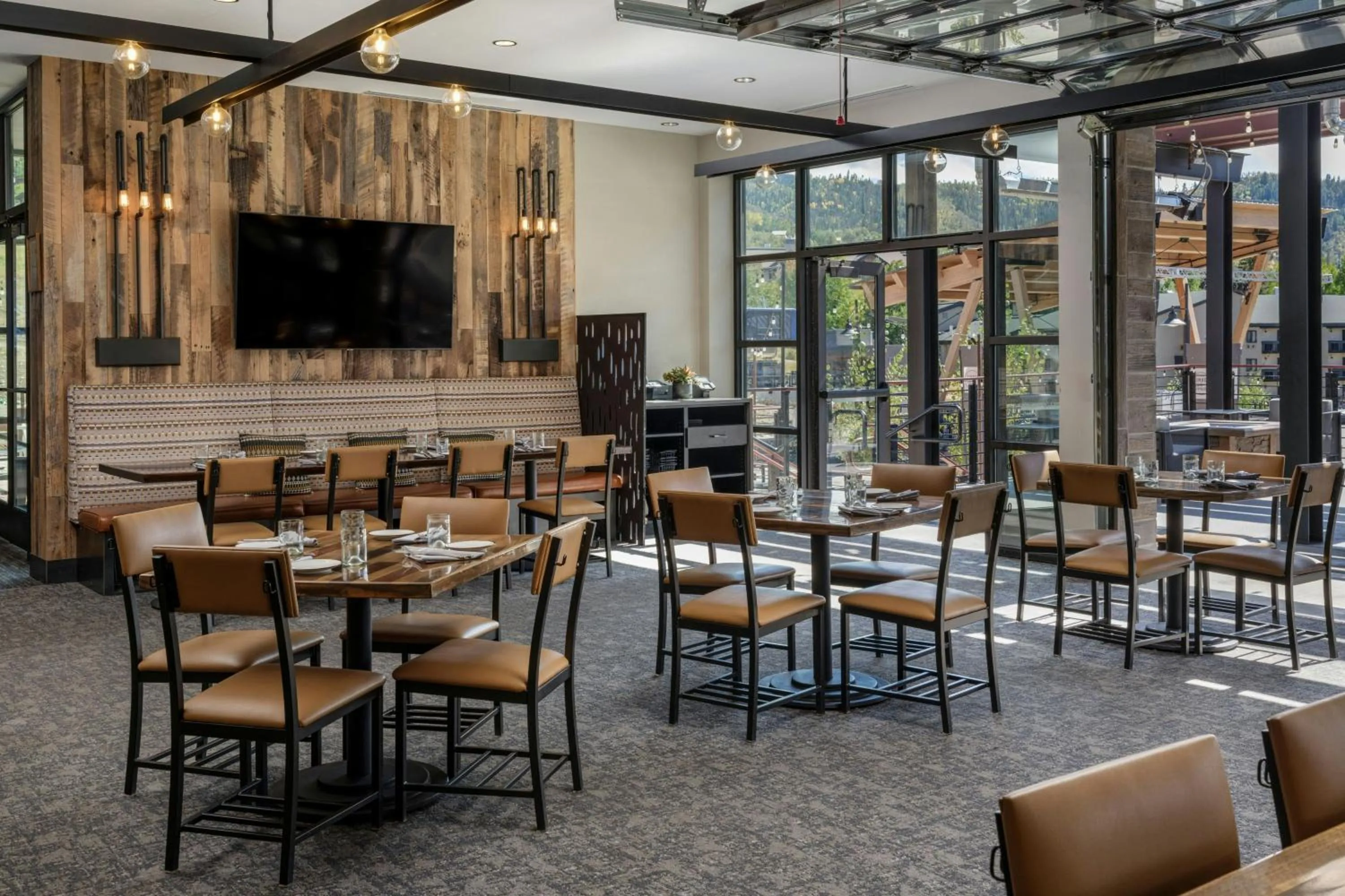 Restaurant/places to eat in Sheraton Steamboat Resort Villas