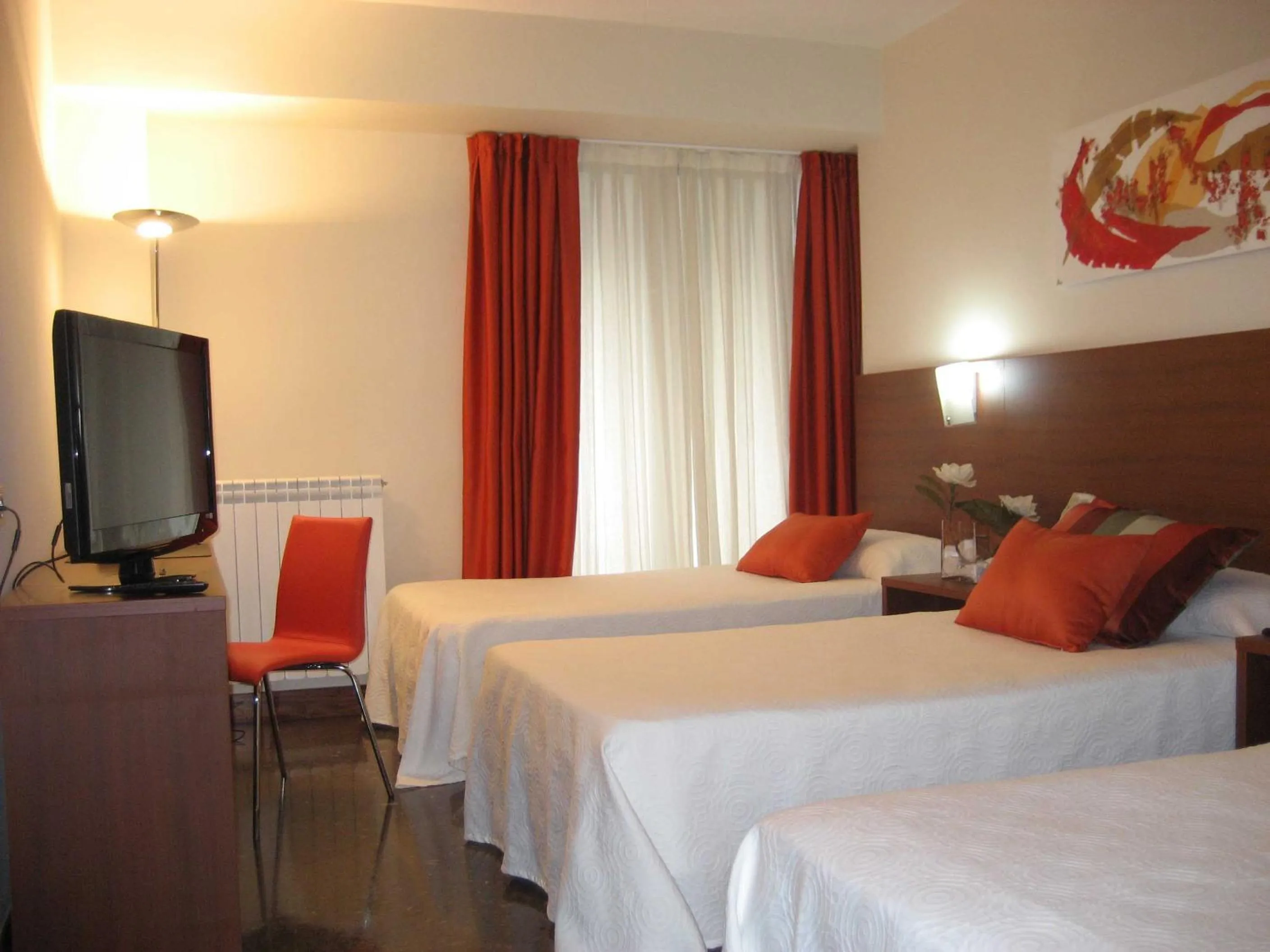 Bed in Hotel Txartel