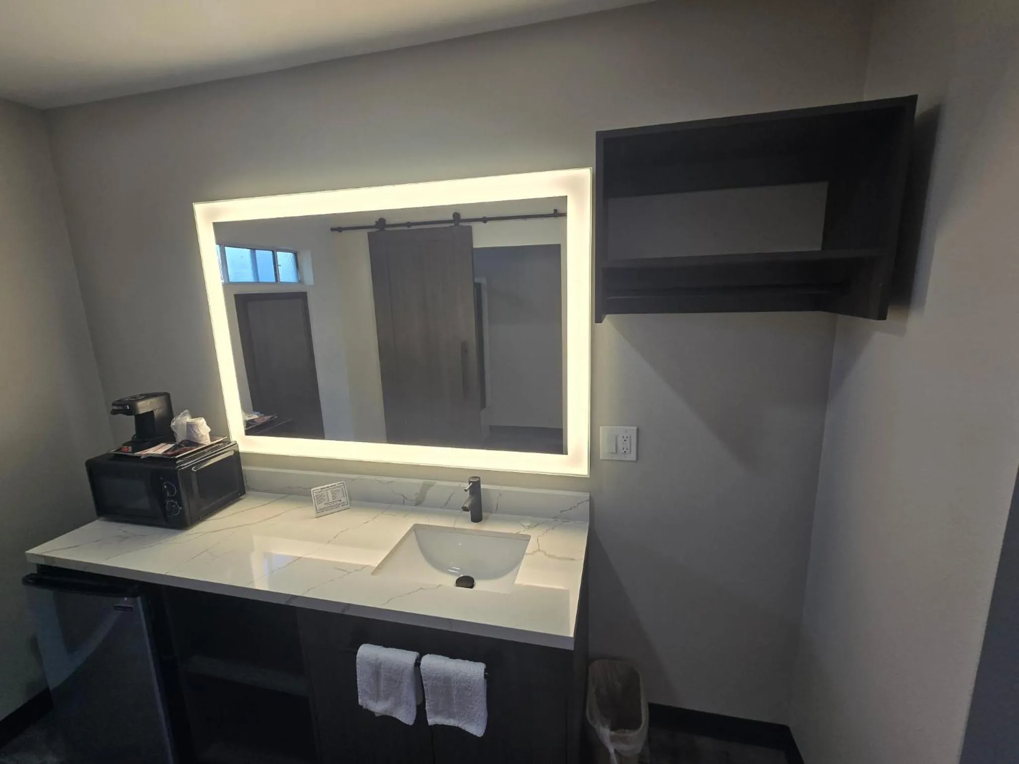 Bathroom in The Atlas Inn & Suites LAX