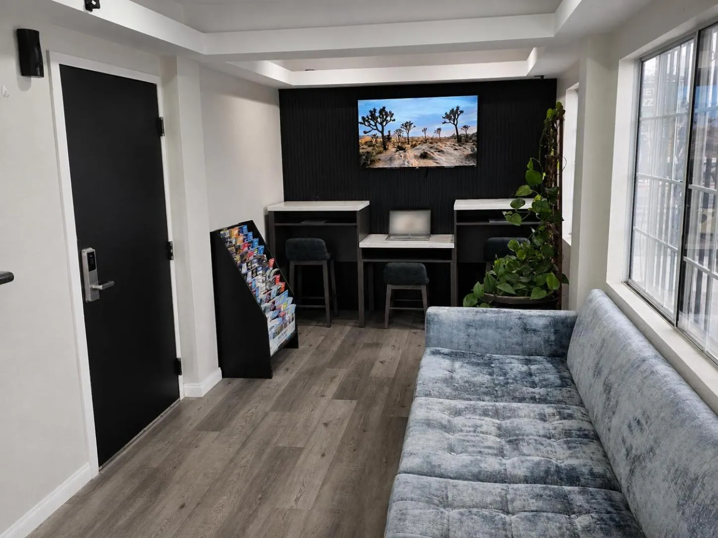 Lobby or reception in The Atlas Inn & Suites LAX