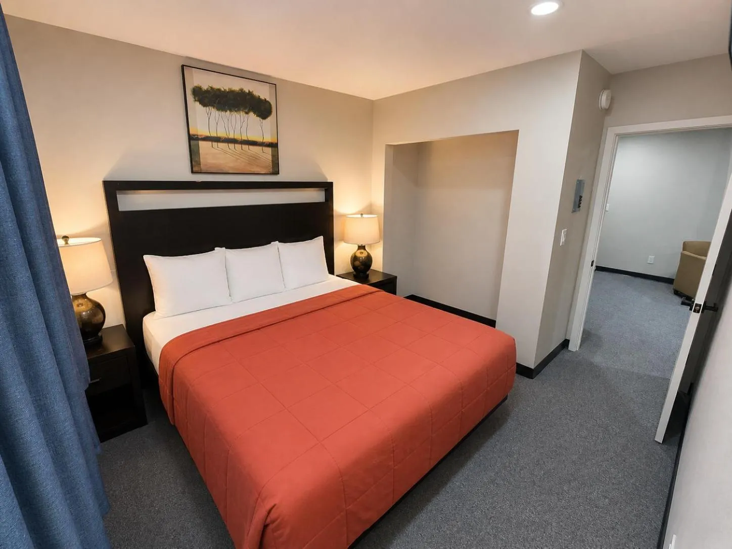 Bed in The Atlas Inn & Suites LAX