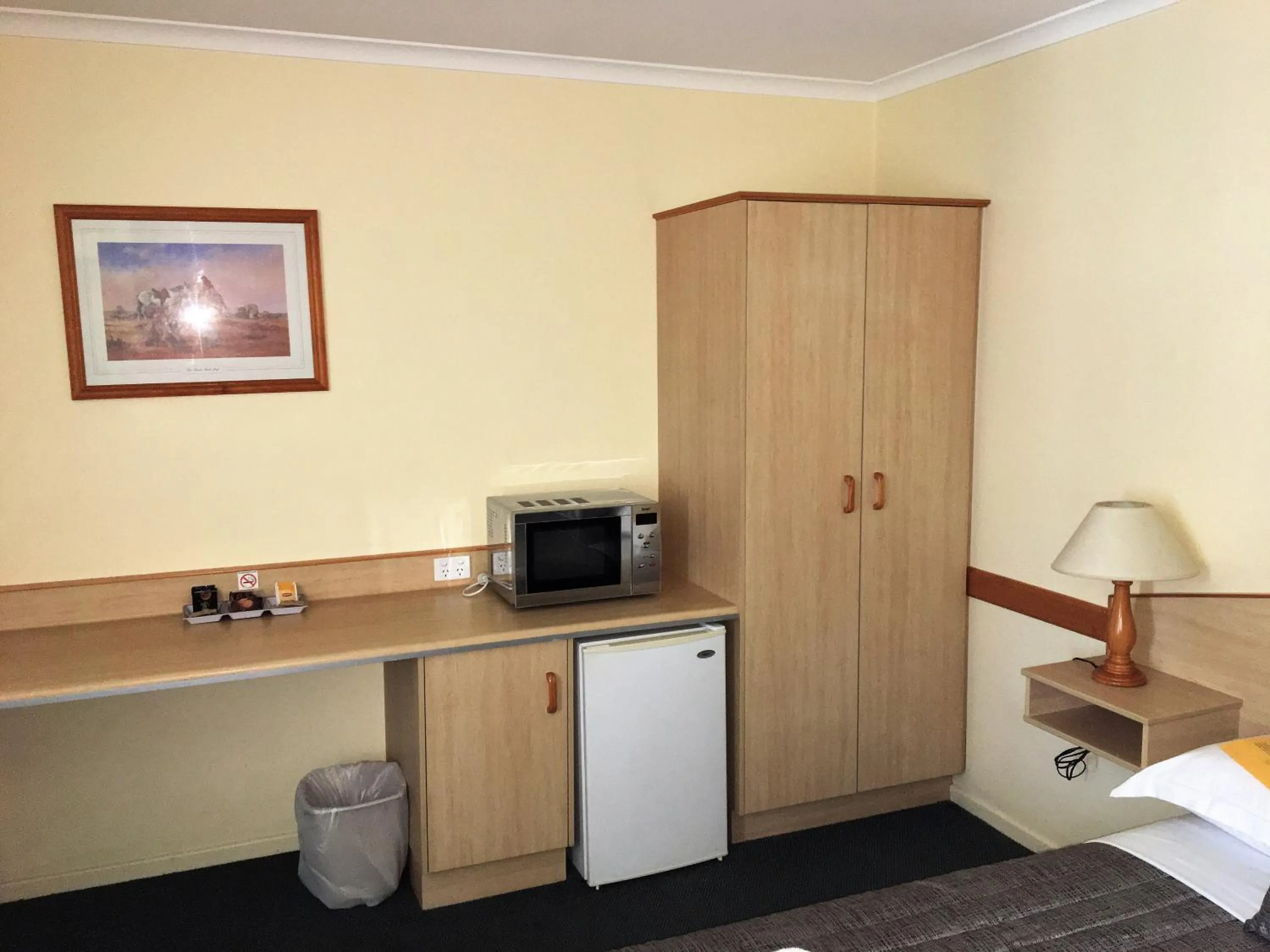 Decorative detail in Warwick Vines Motel