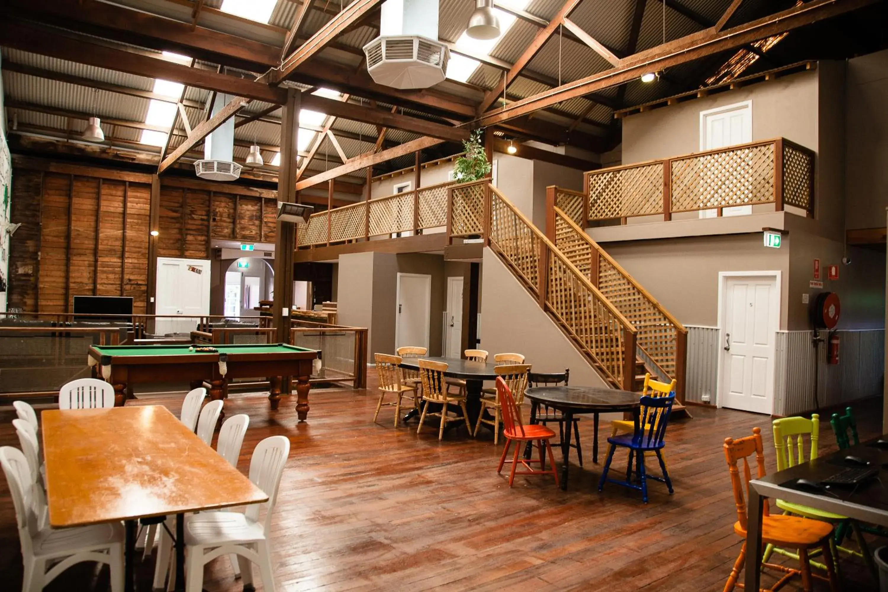 Communal lounge/ TV room, Restaurant/Places to Eat in Fremantle Hostel