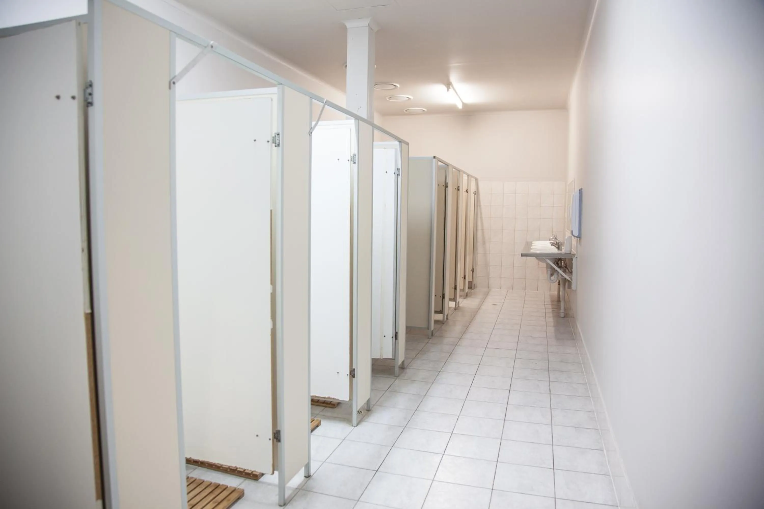 Bathroom in Fremantle Hostel