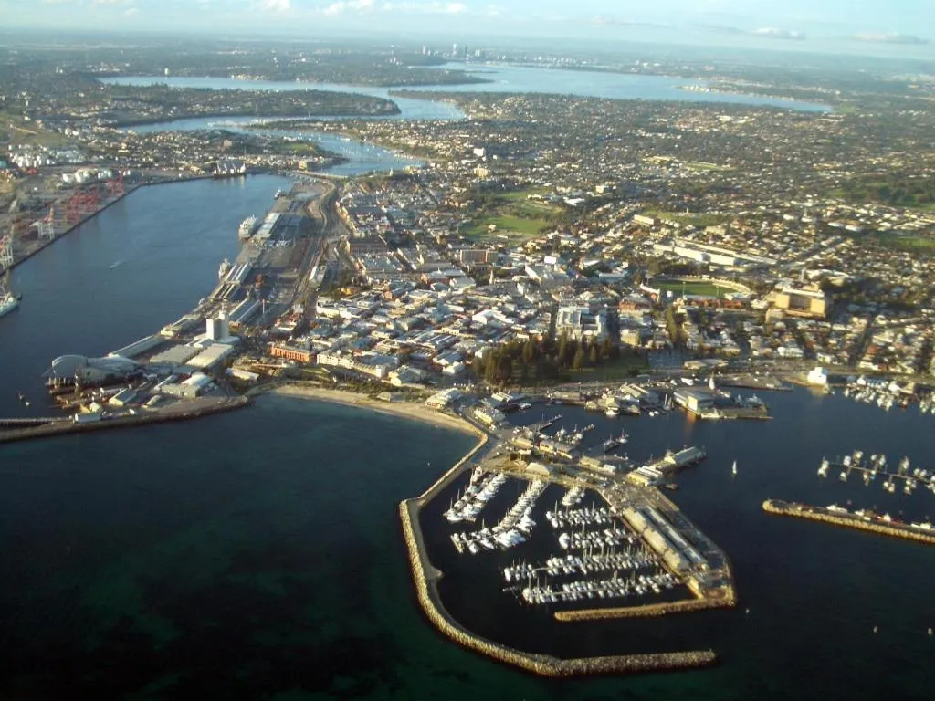 Bird's eye view, Bird's-eye View in Fremantle Hostel