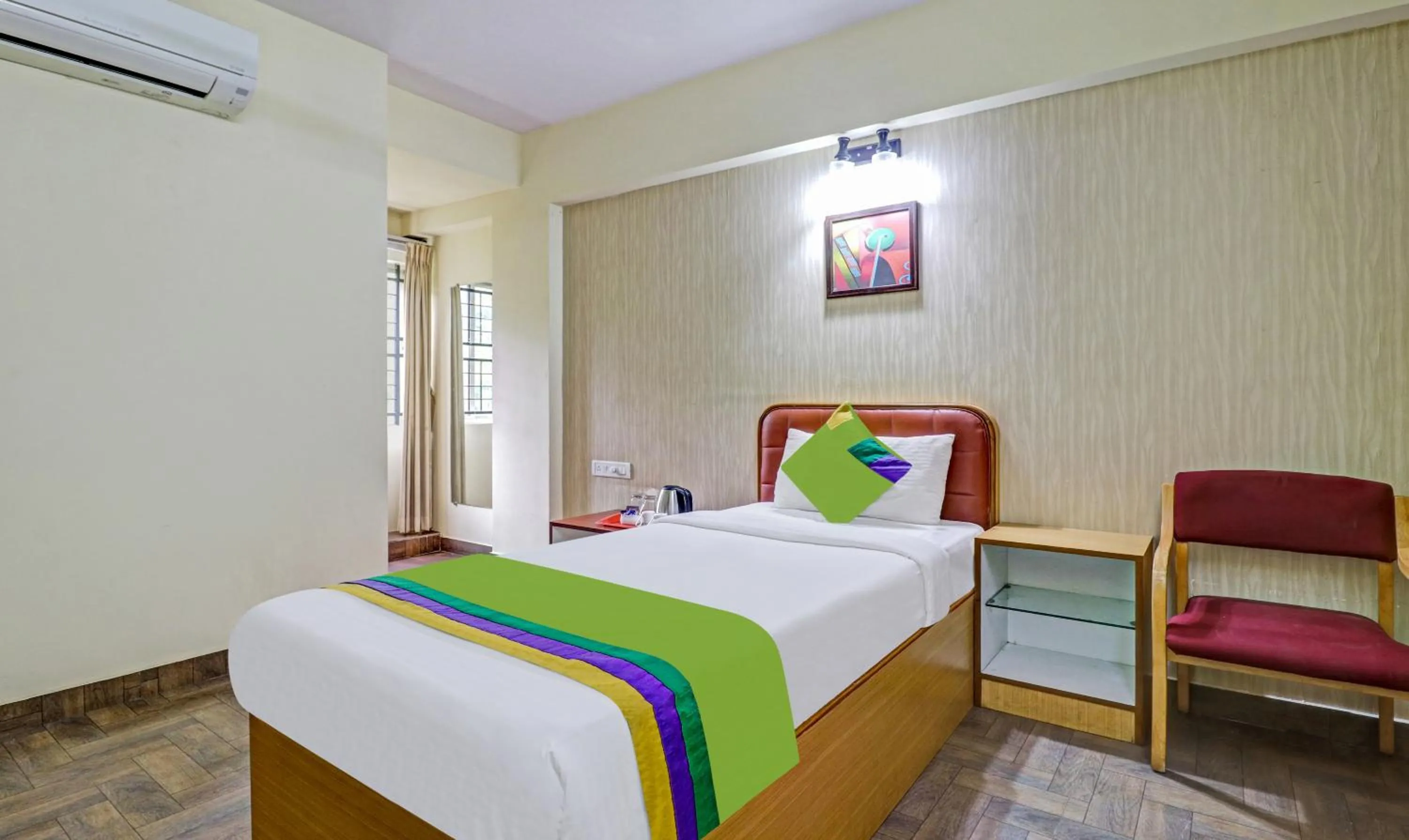 Bedroom, Bed in Treebo Akshaya Mayflower Vijaya Bank Layout