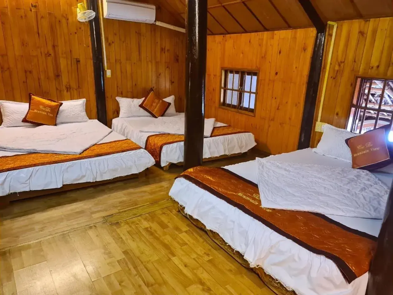 Basic Triple Room with Shared Bathroom in Cat Ba Mountain View Homestay Basic Triple Room with Shared Bathroom in Cat Ba Mountain View Homestay