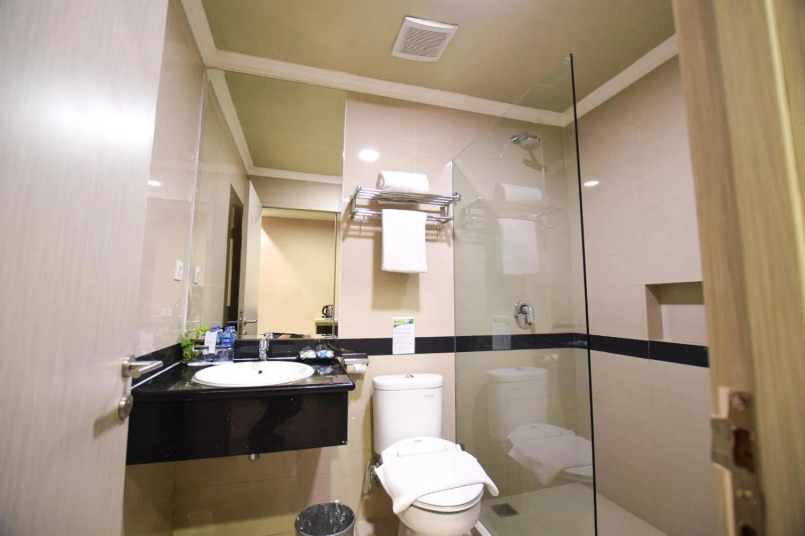 Shower in Grand Paragon Hotel