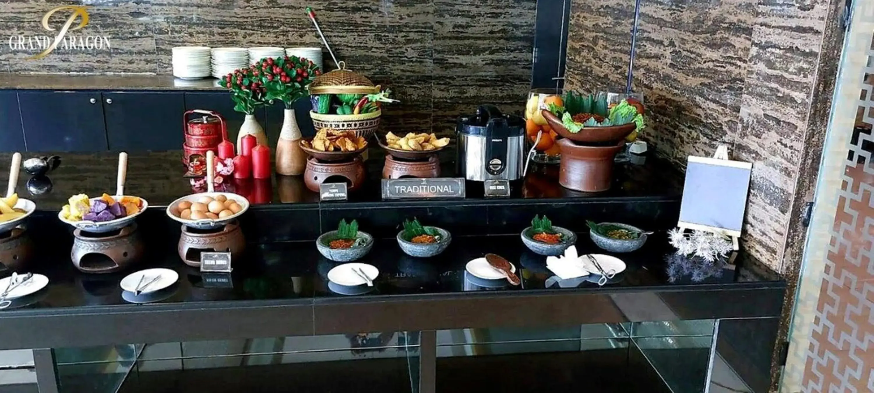 Breakfast in Grand Paragon Hotel Breakfast in Grand Paragon Hotel