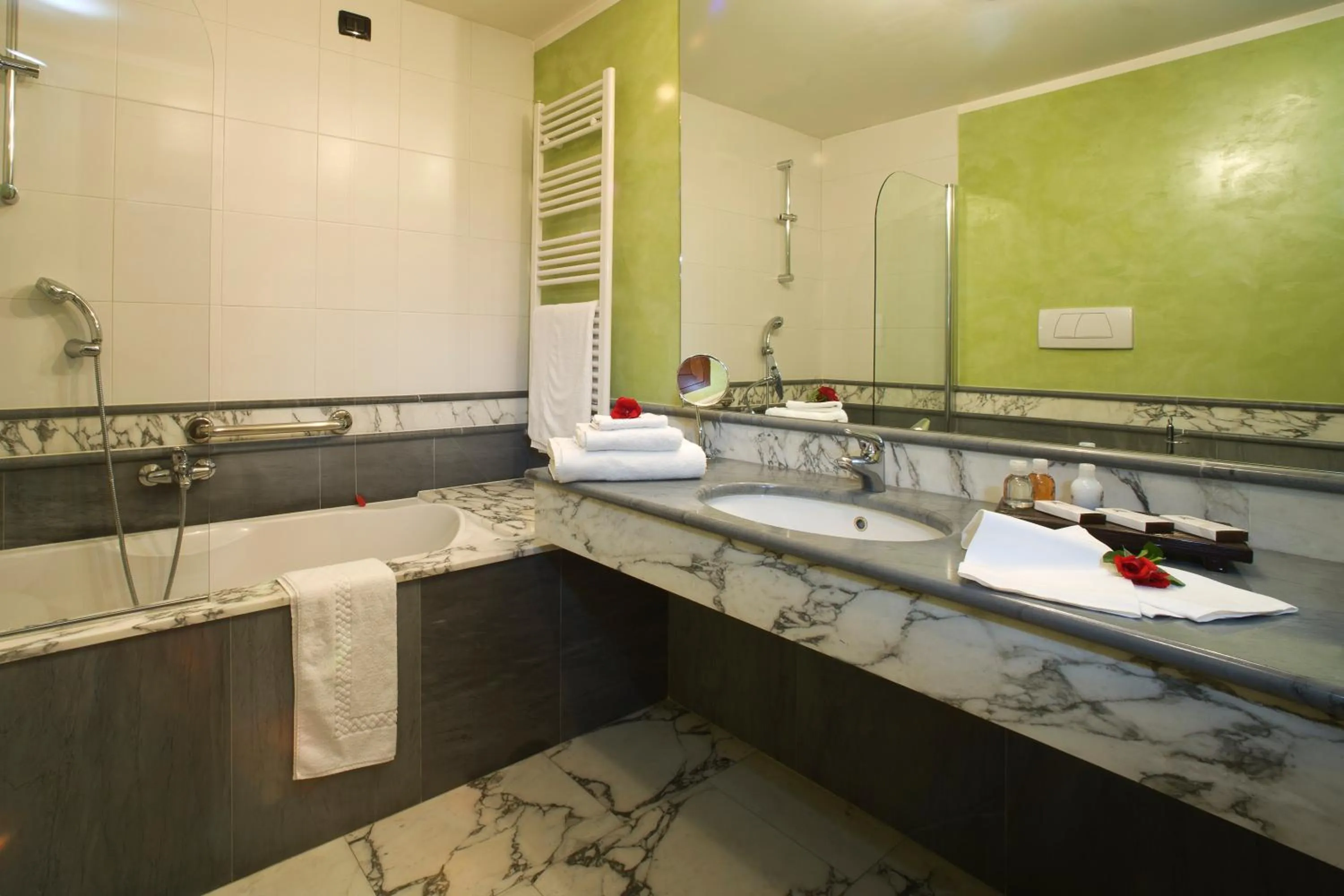 Bathroom in Albergo dell'Agenzia