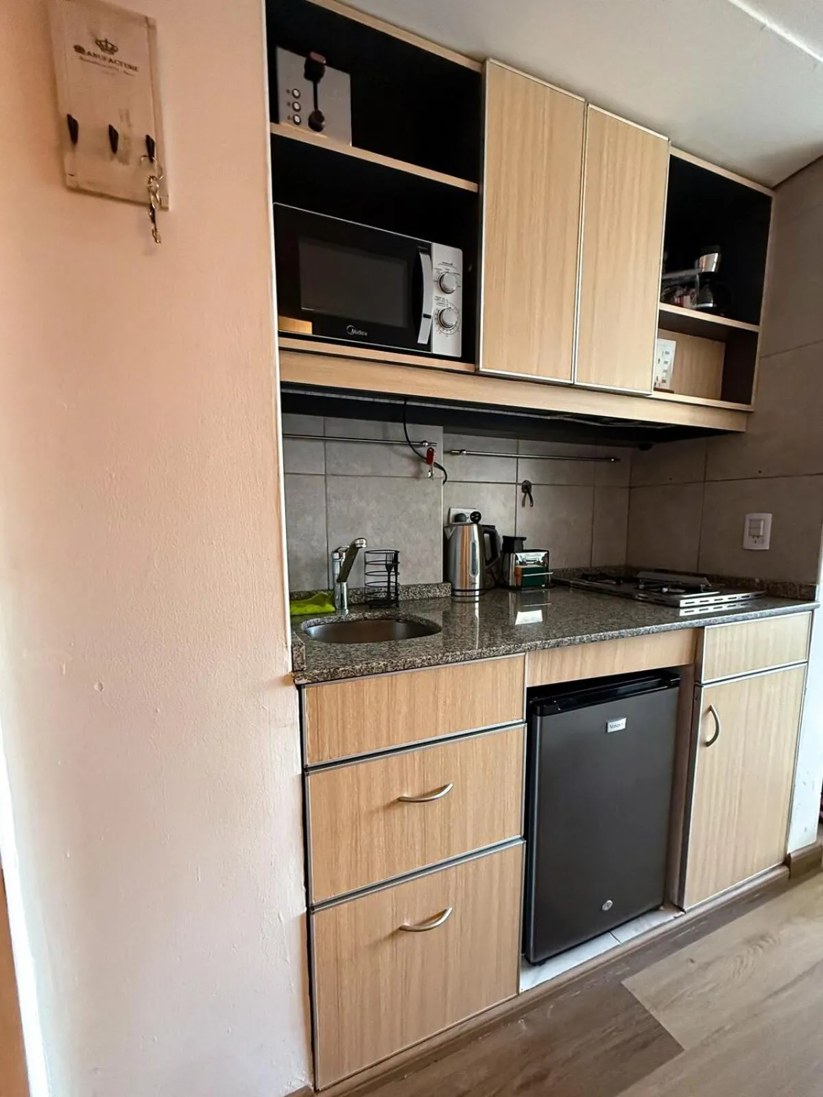 Kitchen or kitchenette in Studio vista al lago