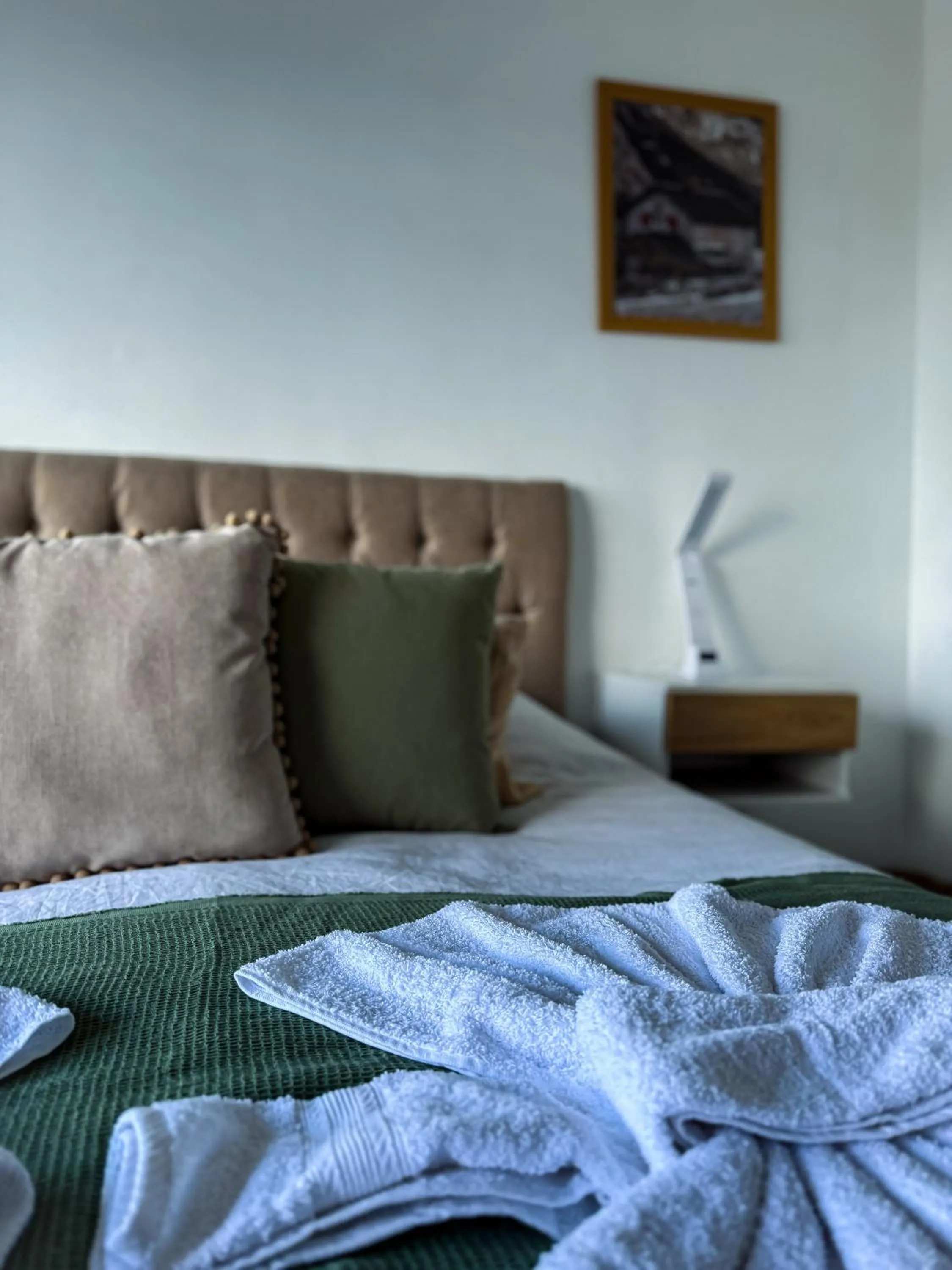 Bed in Studio vista al lago