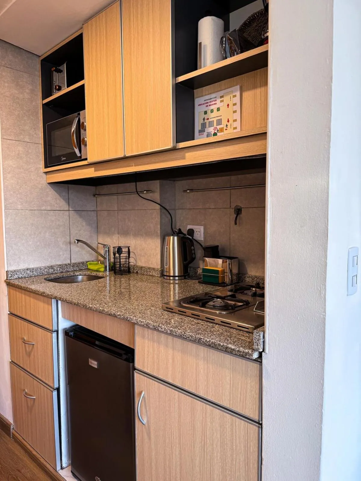 Kitchen or kitchenette in Studio vista al lago