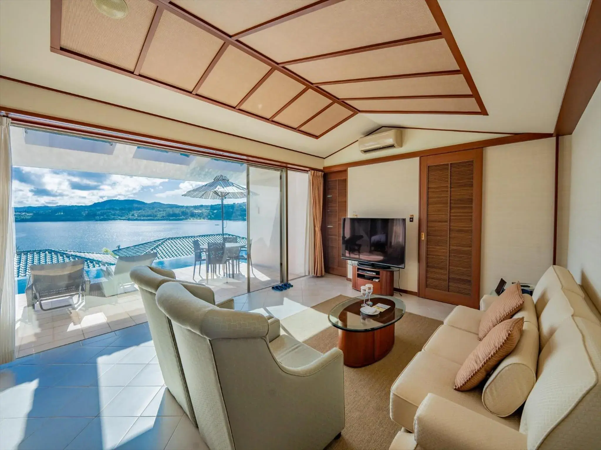 Photo of the whole room in Oriental Hills Okinawa Photo of the whole room in Oriental Hills Okinawa