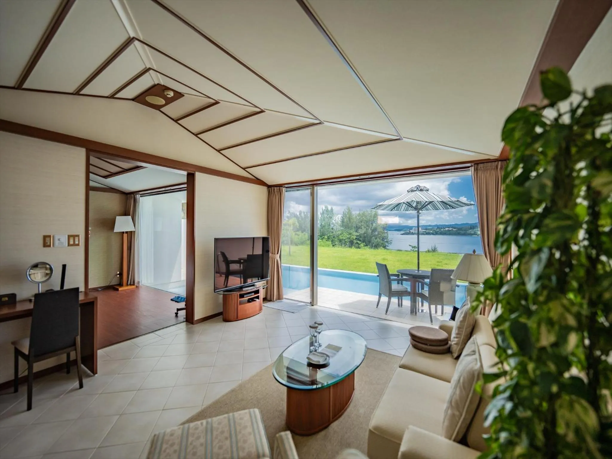 Photo of the whole room in Oriental Hills Okinawa