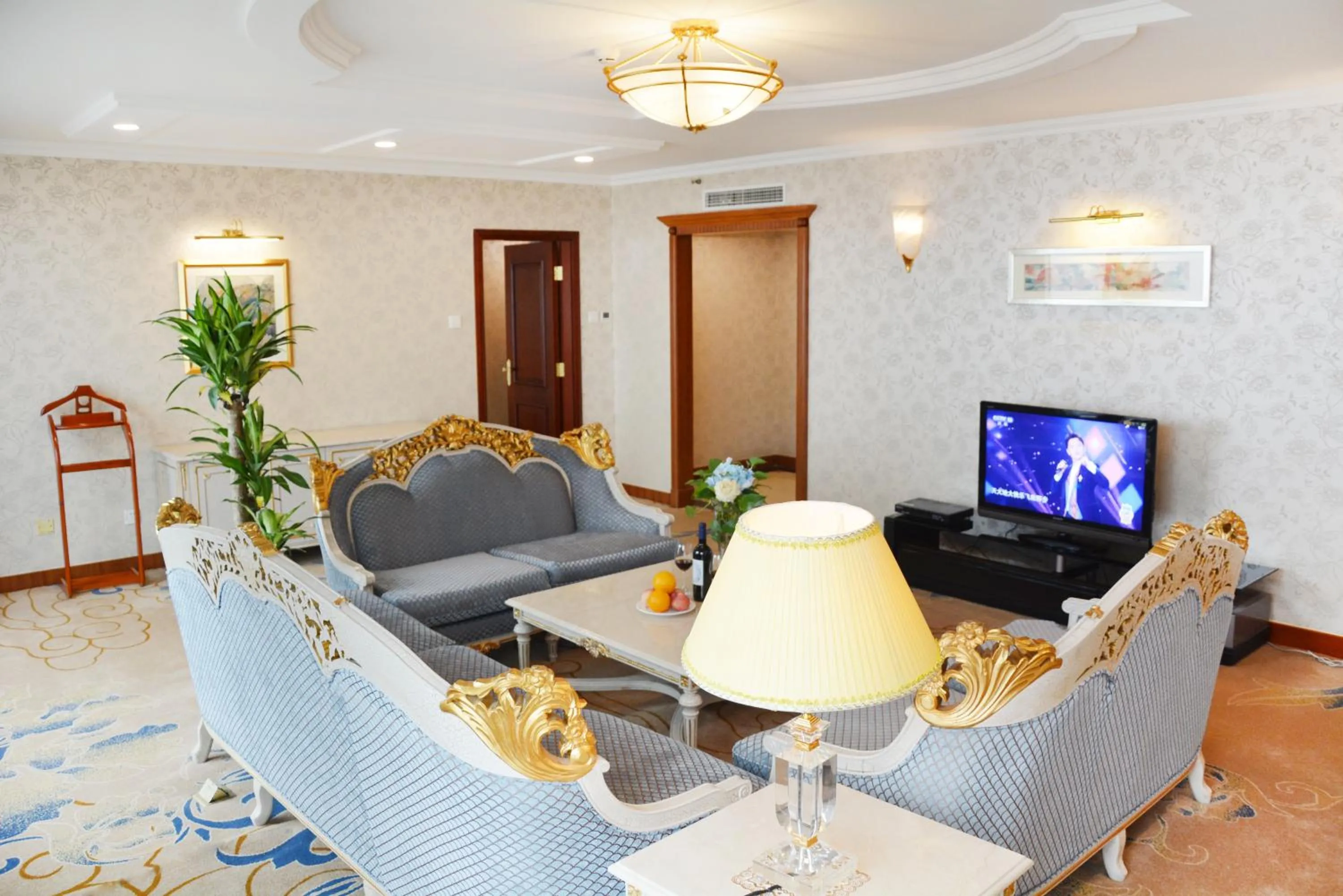 Living room in Beijing Asia Pacific Garden Hotel