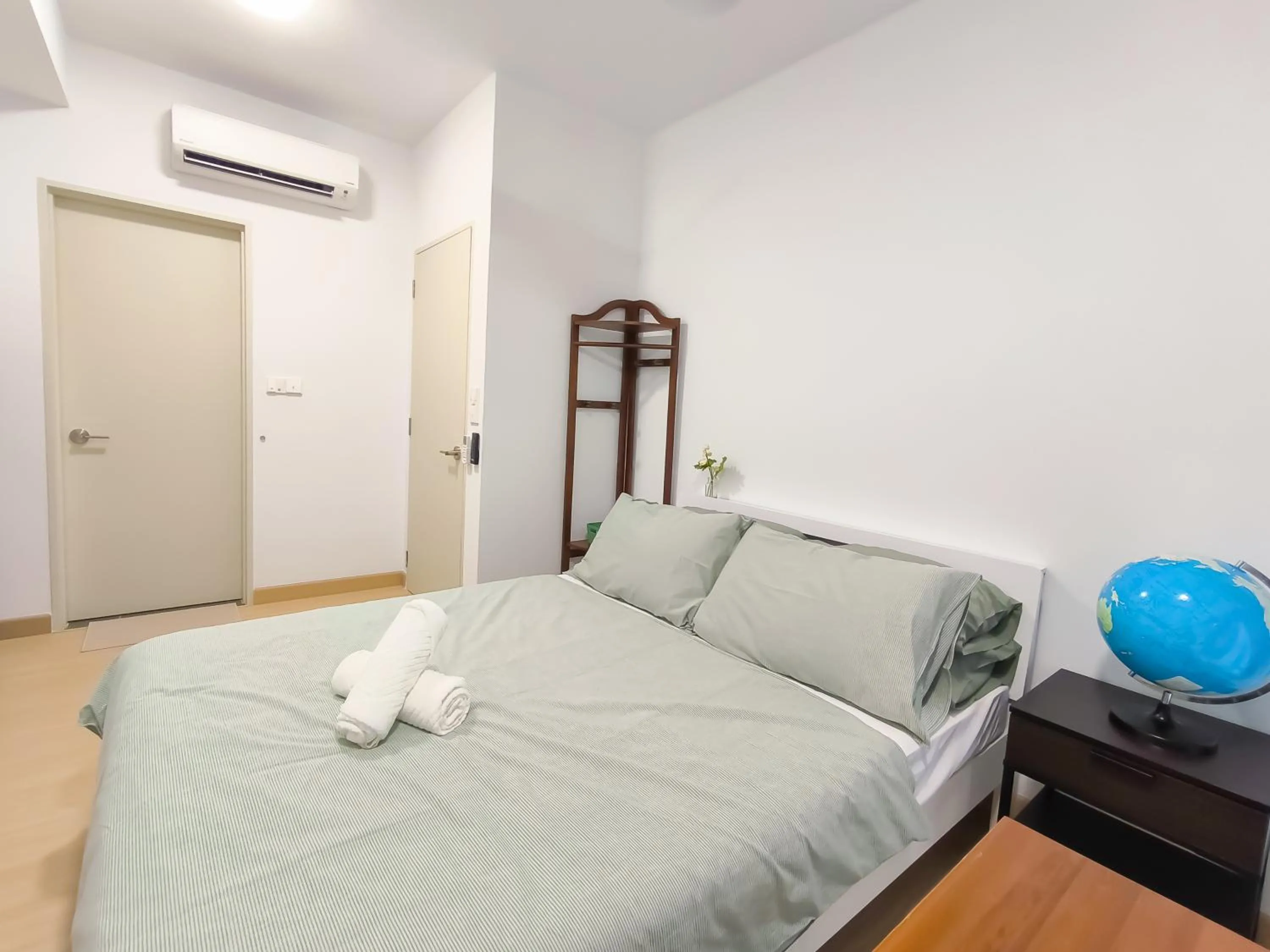 Bed in Kuchai Sentral by Manhattan Group