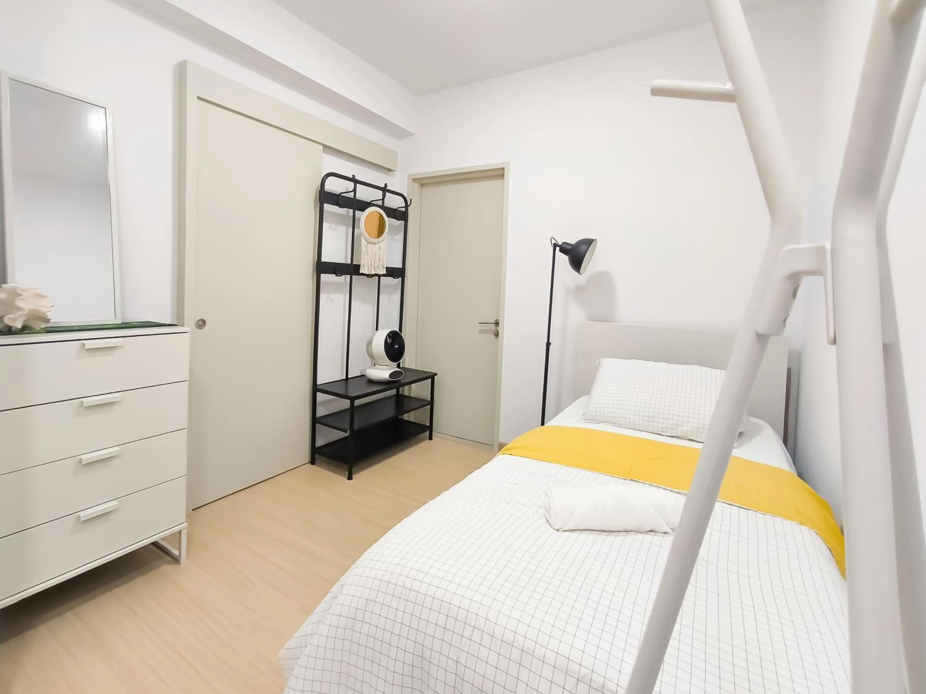Bed in Kuchai Sentral by Manhattan Group
