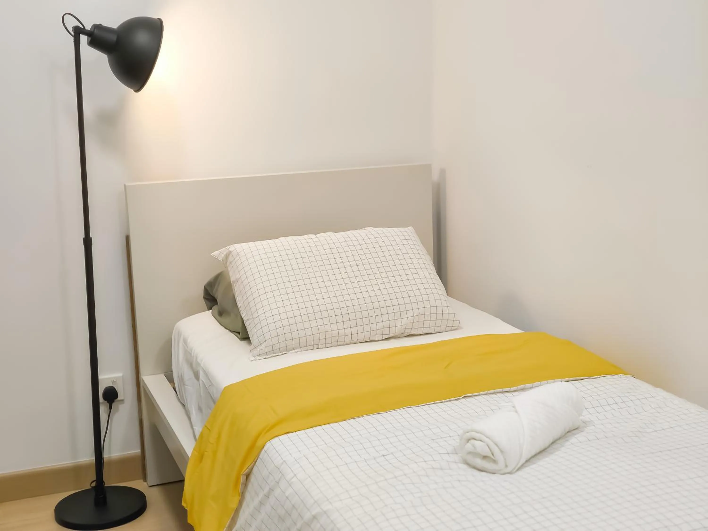 Bed in Kuchai Sentral by Manhattan Group