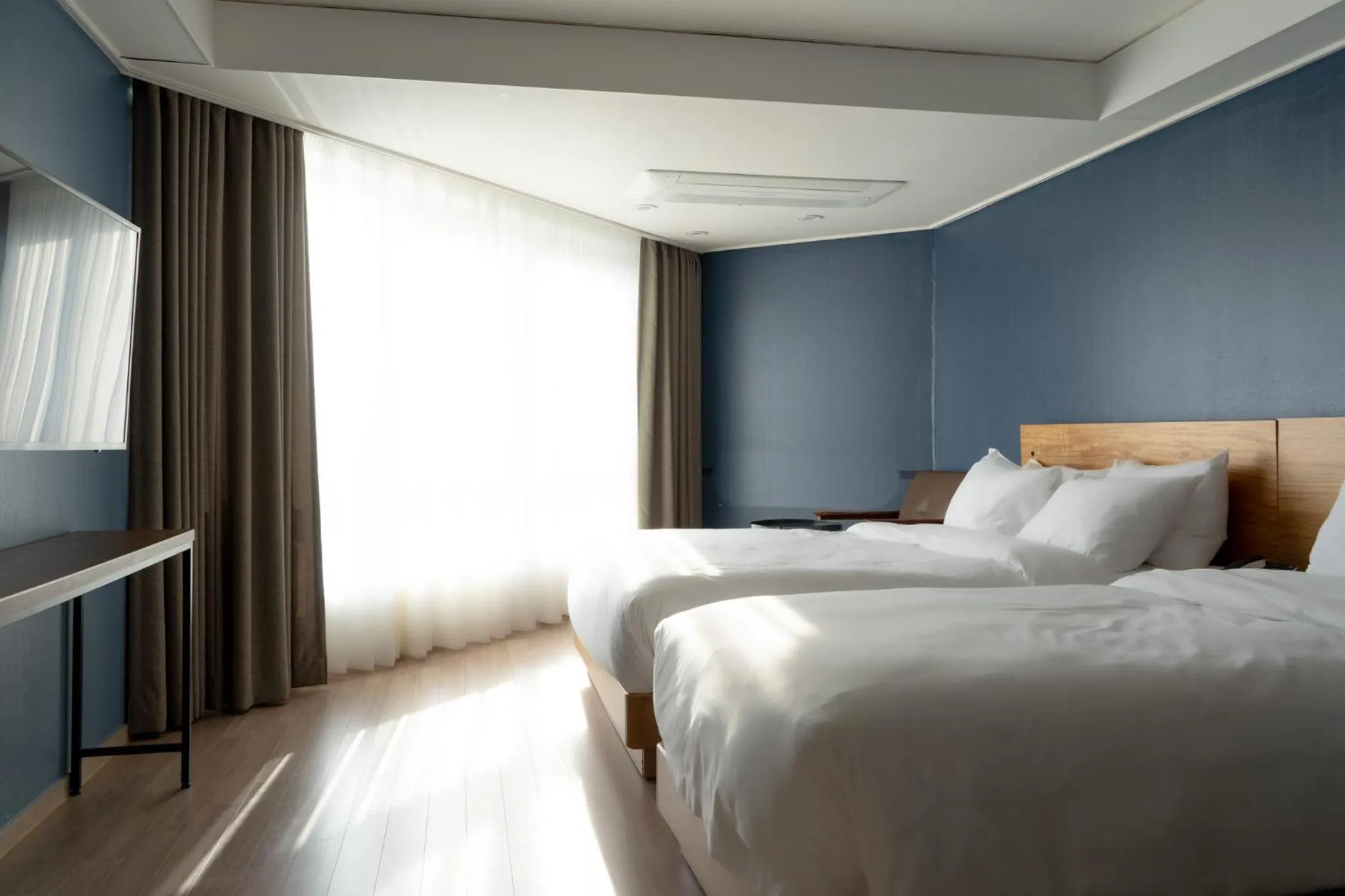 Deluxe Twin Room in Sokcho Marina Hotel