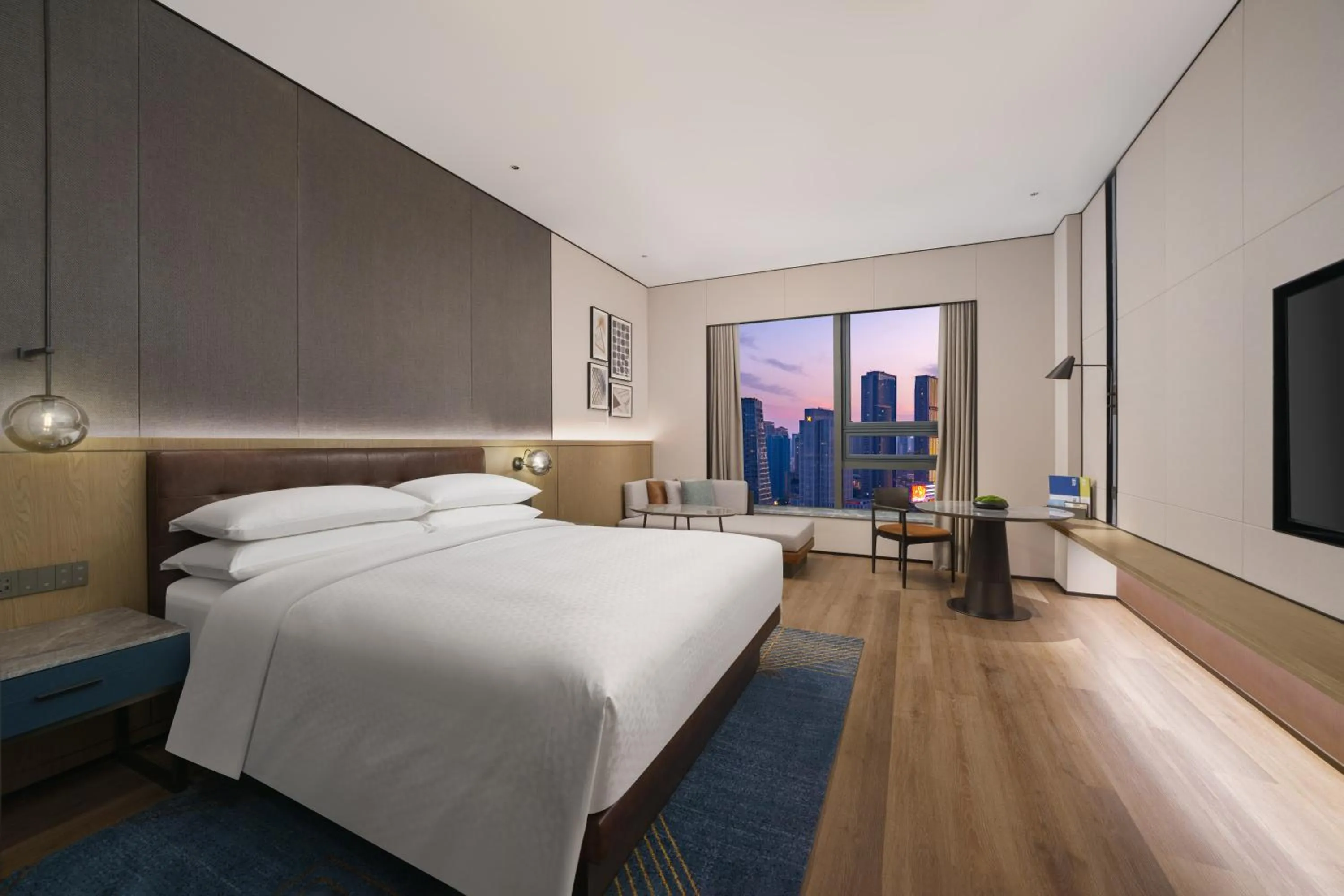 King Room with City View in Four Points by Sheraton Dalian Donggang