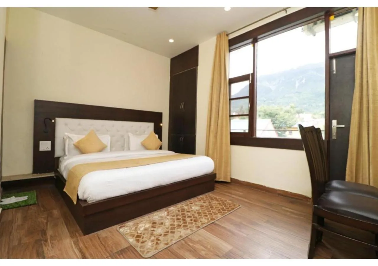 Hotel Mirage Residency