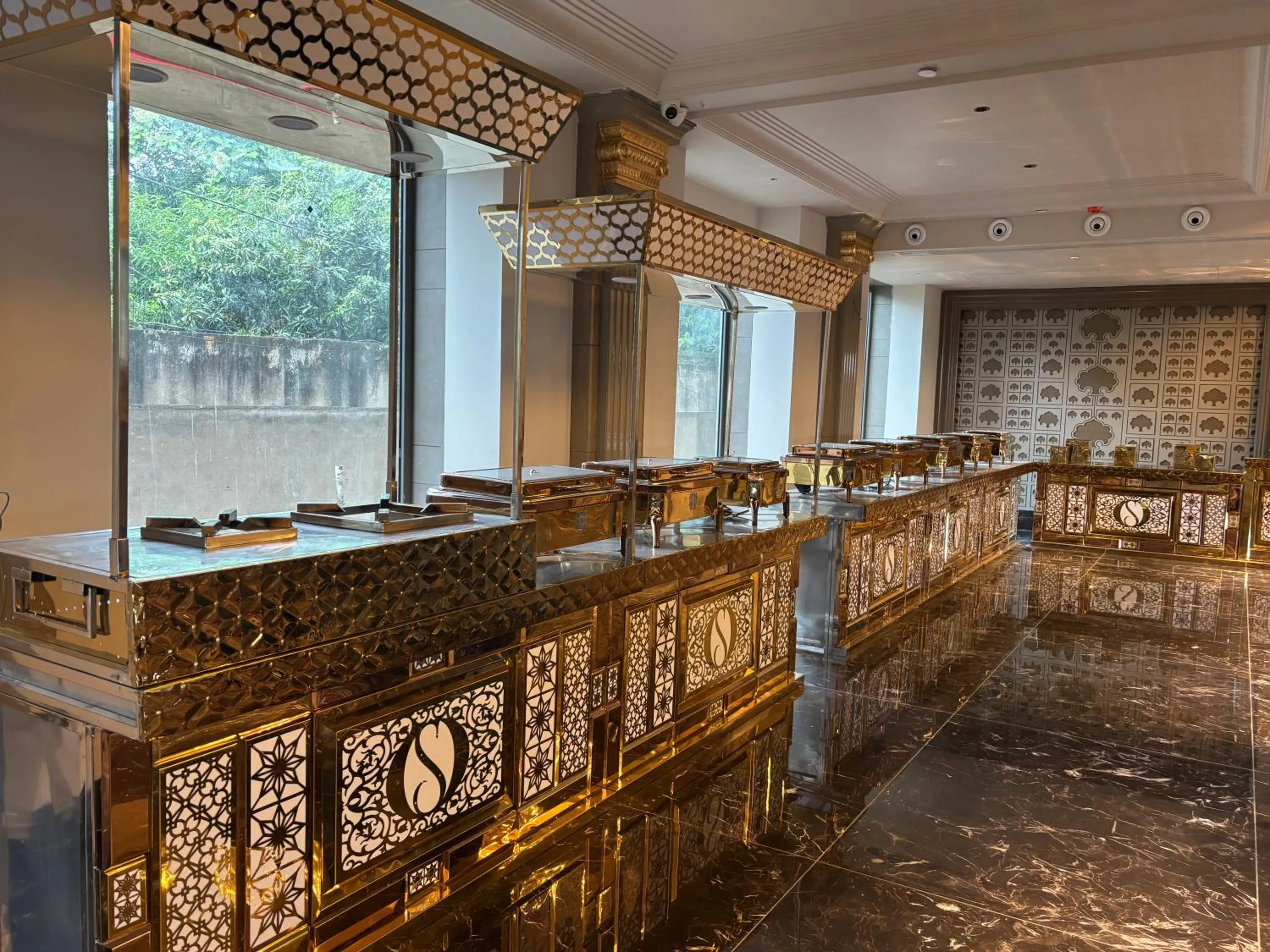 The Supreme Hotel and Banquet