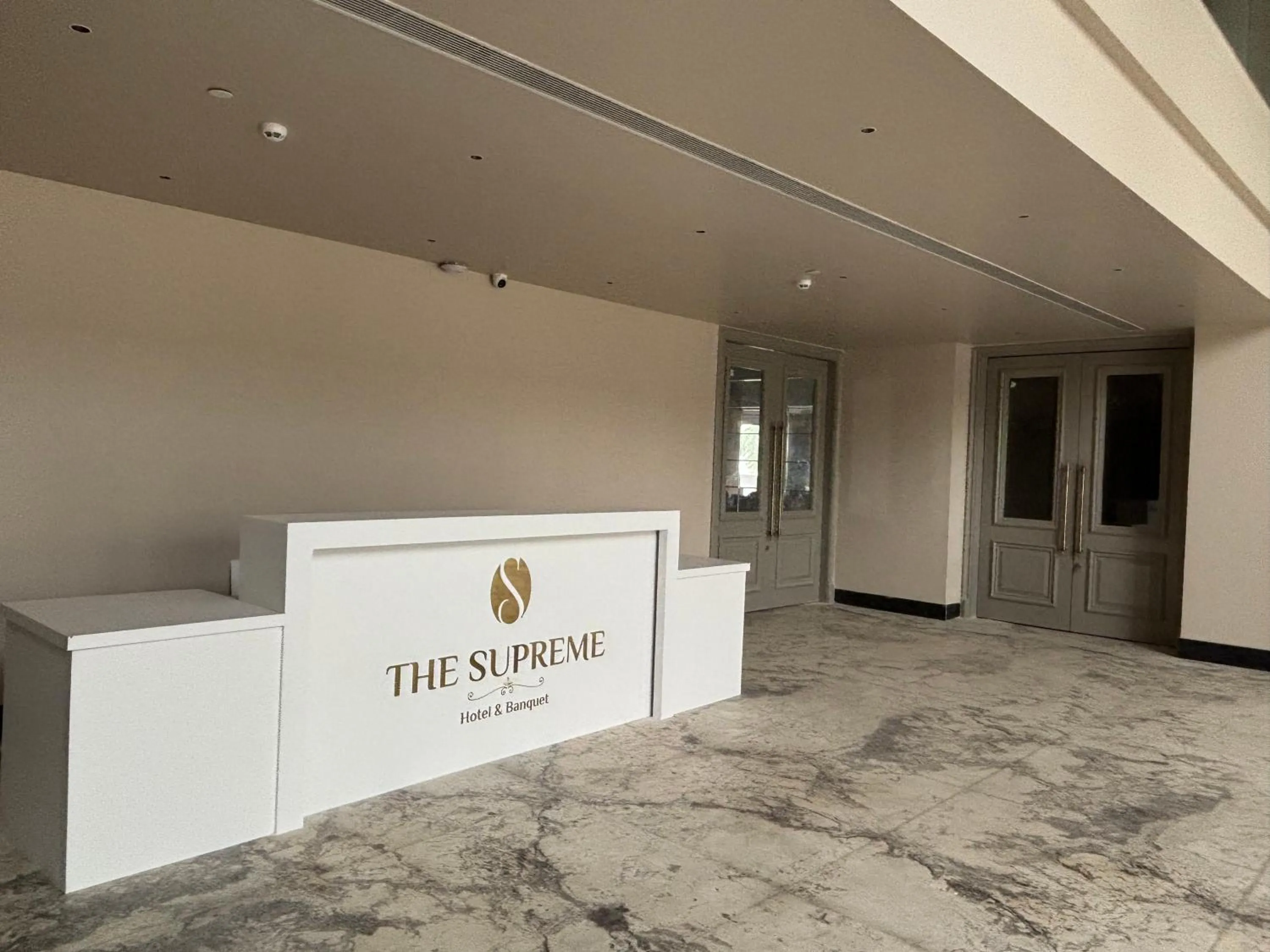 The Supreme Hotel and Banquet