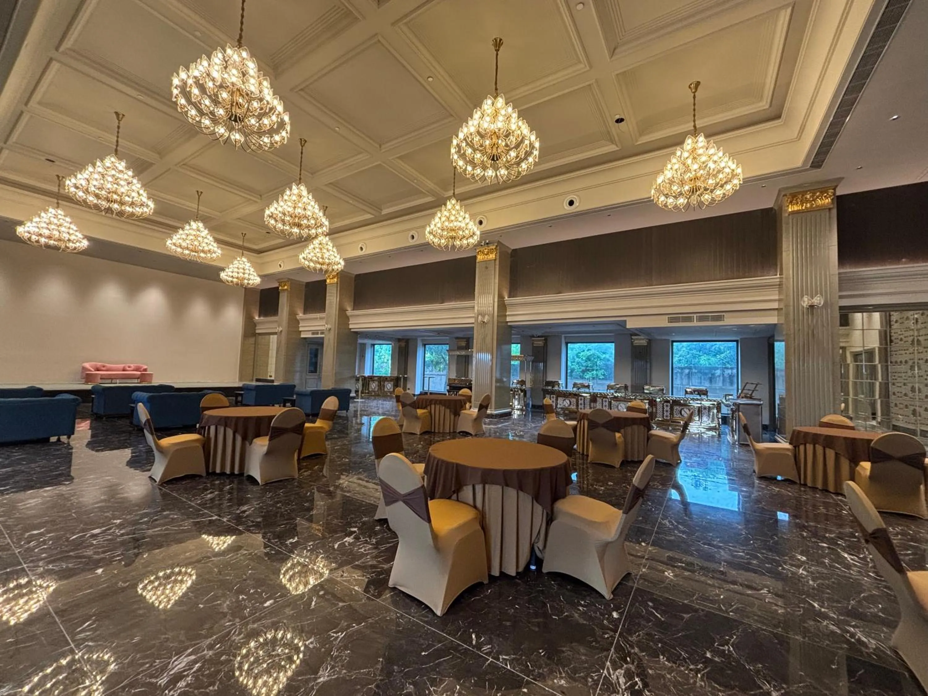 The Supreme Hotel and Banquet